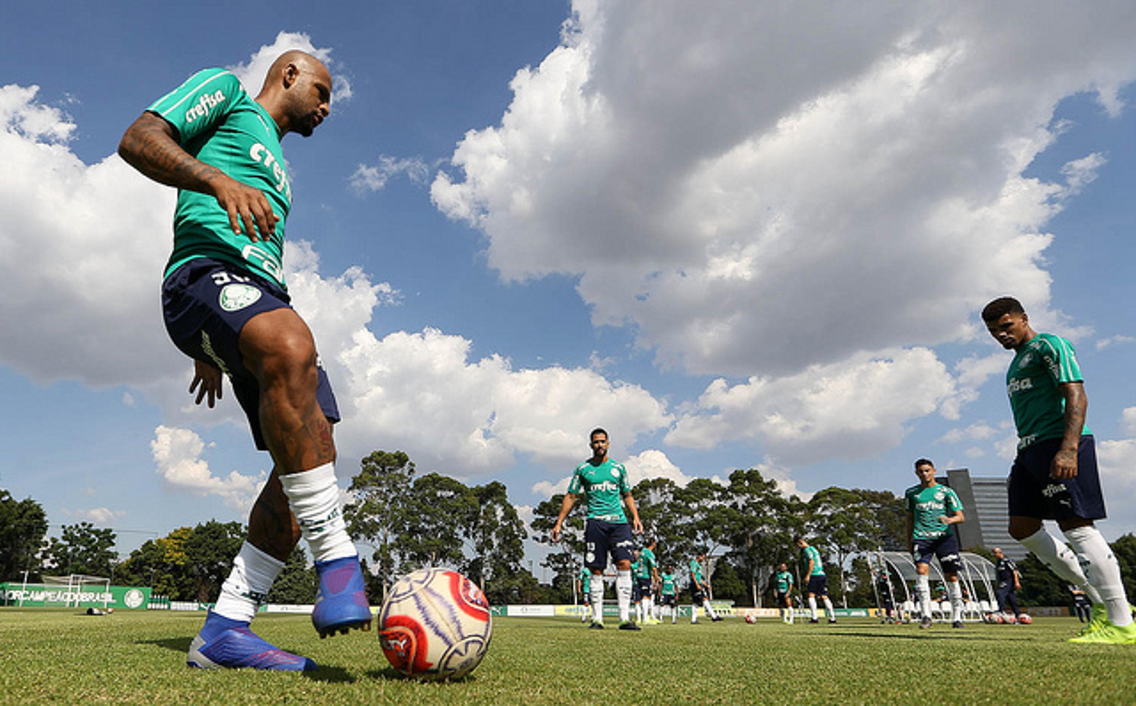 Felipe Melo passa lição de 2018: cinco minutos custam caro na Libertadores