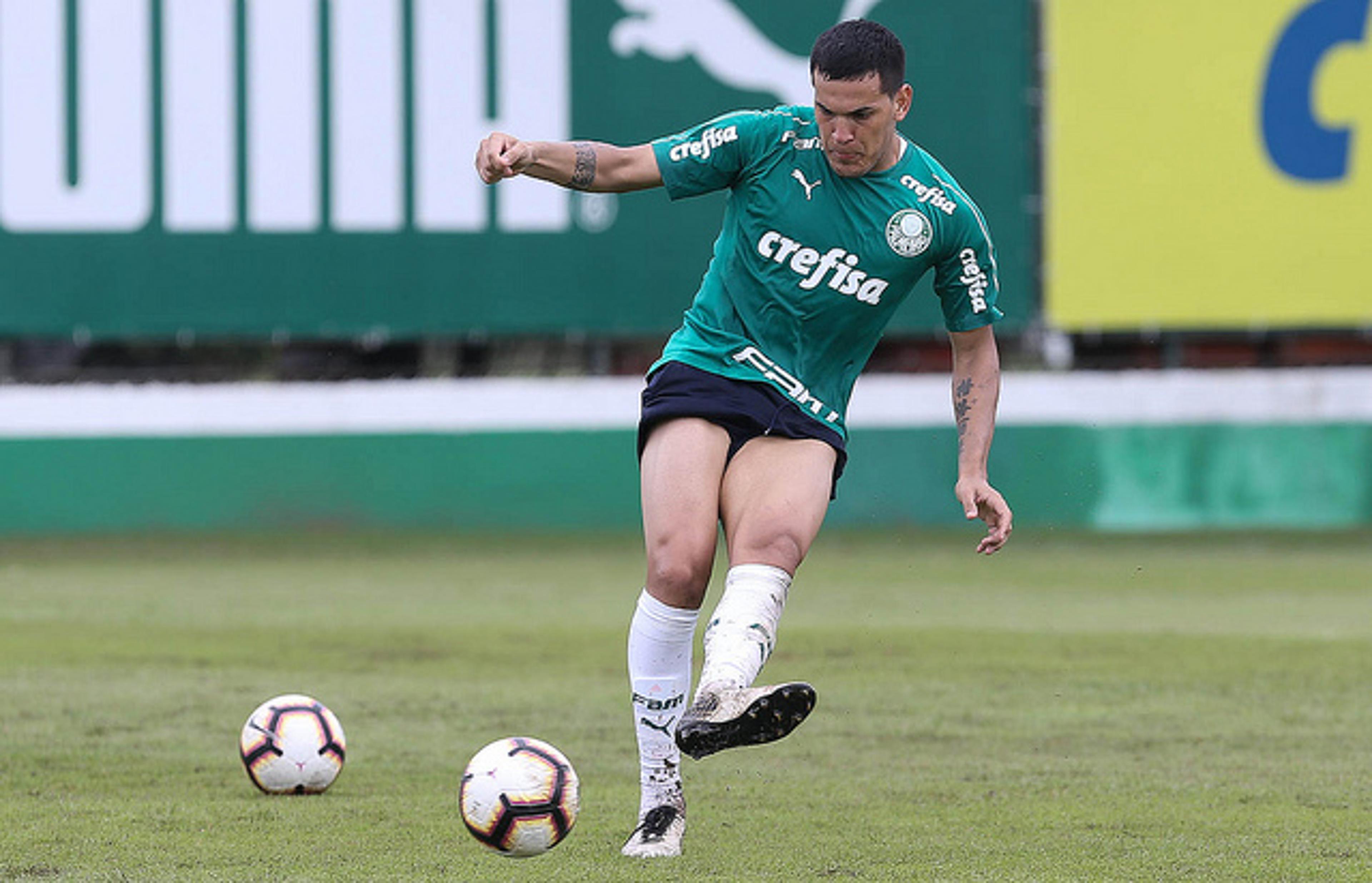 No Palmeiras, Gómez treina com bola antes do Choque-Rei no Morumbi