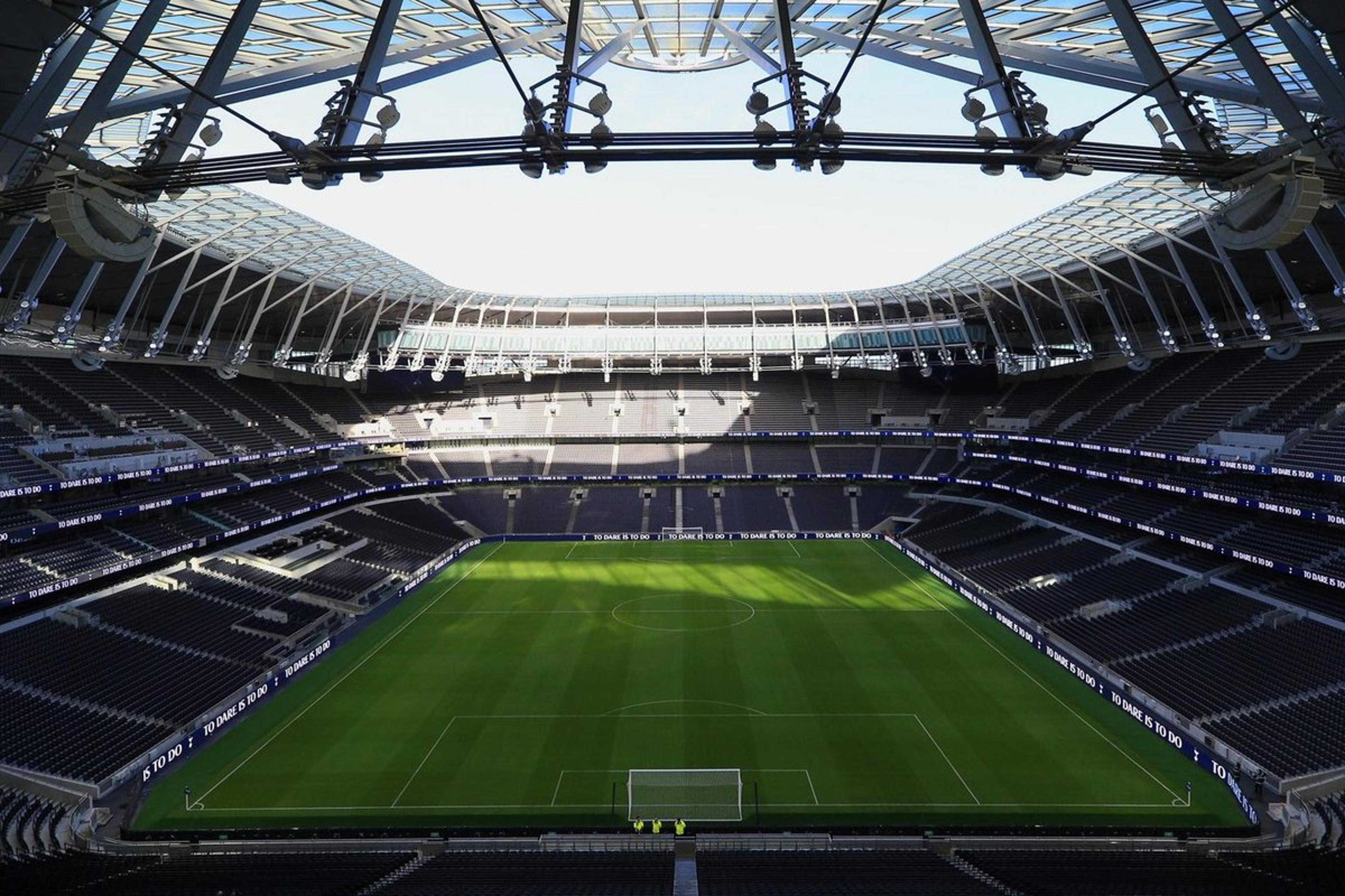 VÍDEO: Tottenham mostra time-lapse com evolução de obra do novo estádio