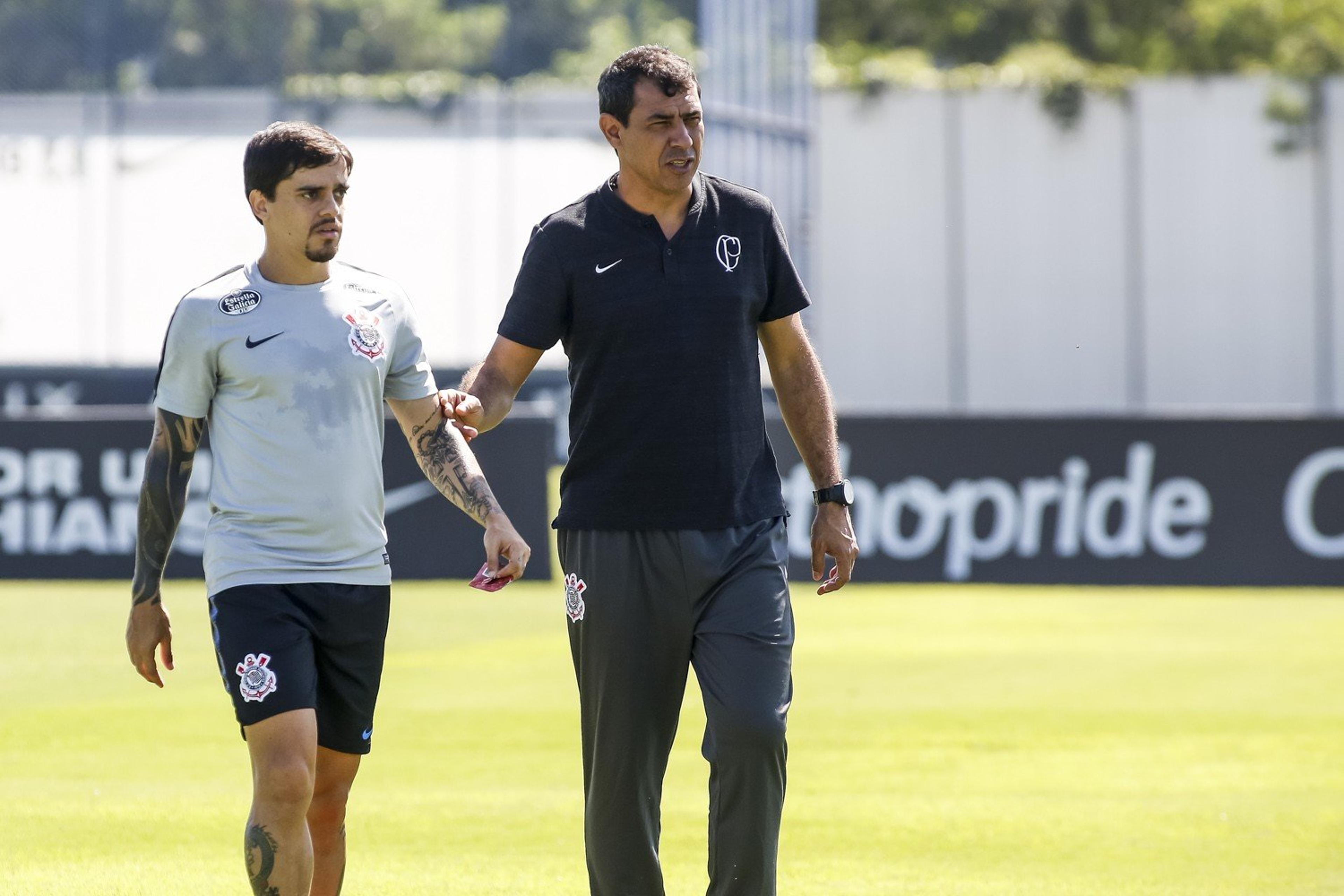 Carille e mais sete: veja os tricampeões do elenco do Corinthians