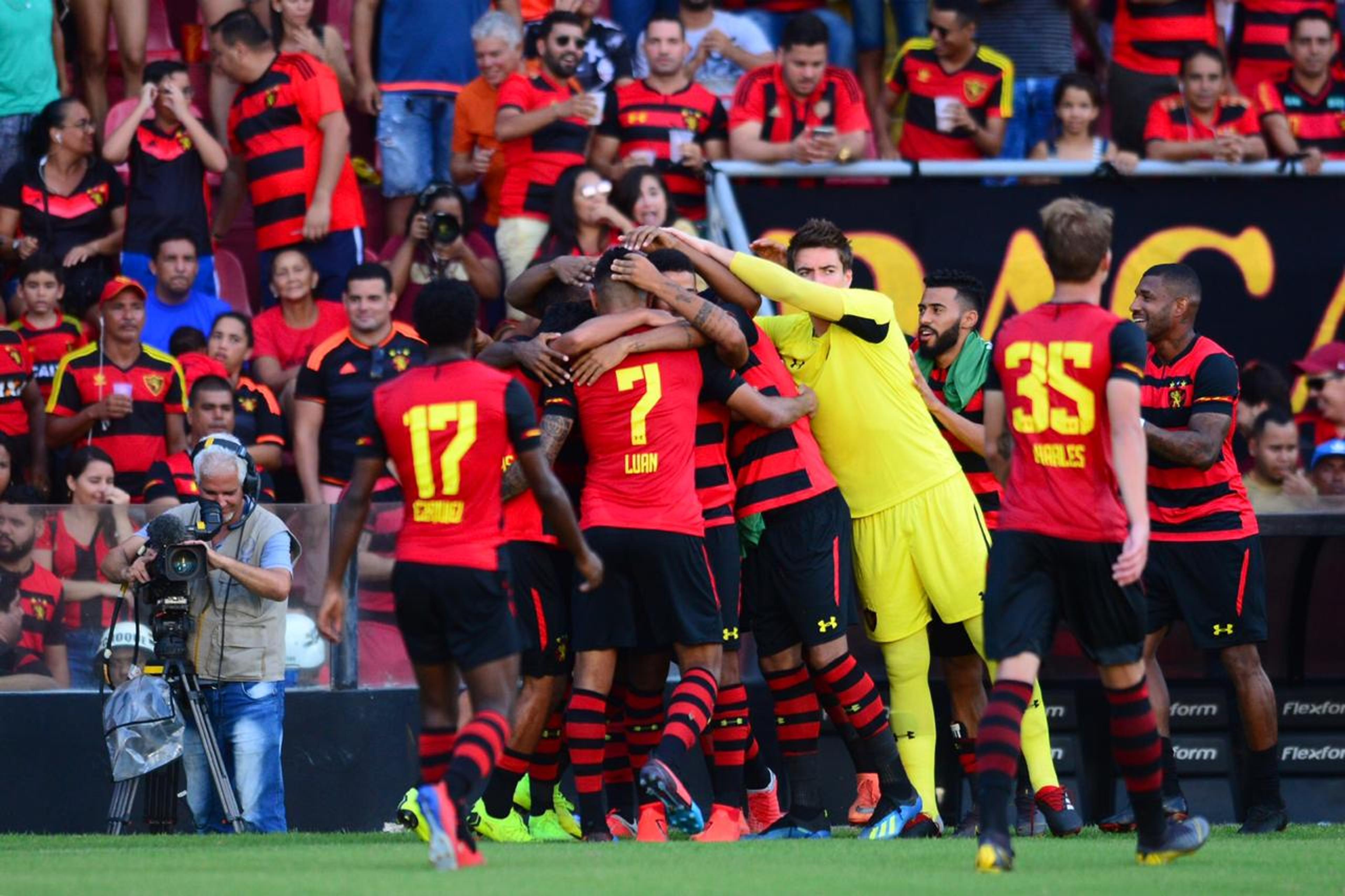 Sport derrota o Petrolina e garante vaga na semifinal do Pernambucano