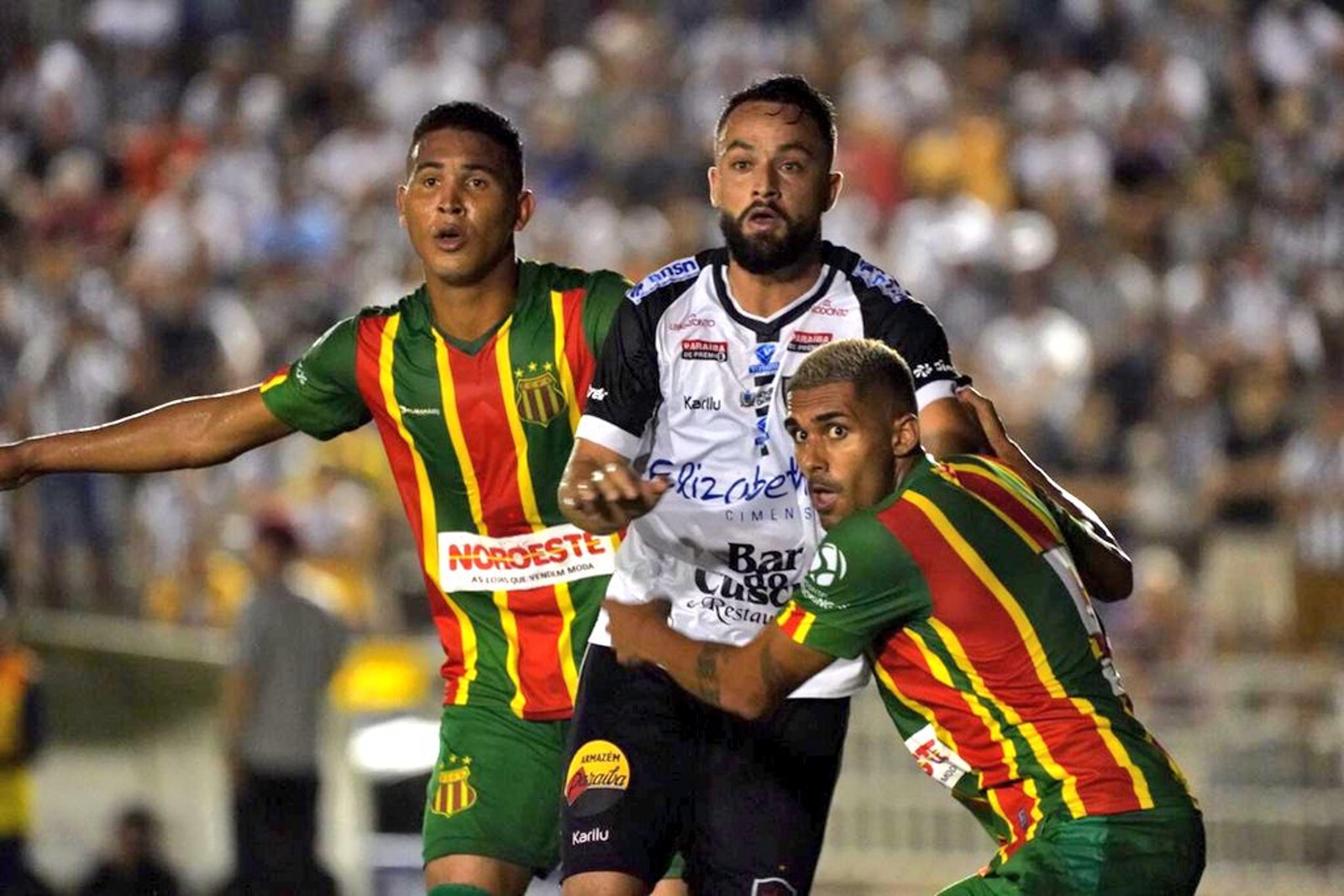 Botafogo-PB vence o Sampaio Corrêa e passa de fase na Copa do Nordeste