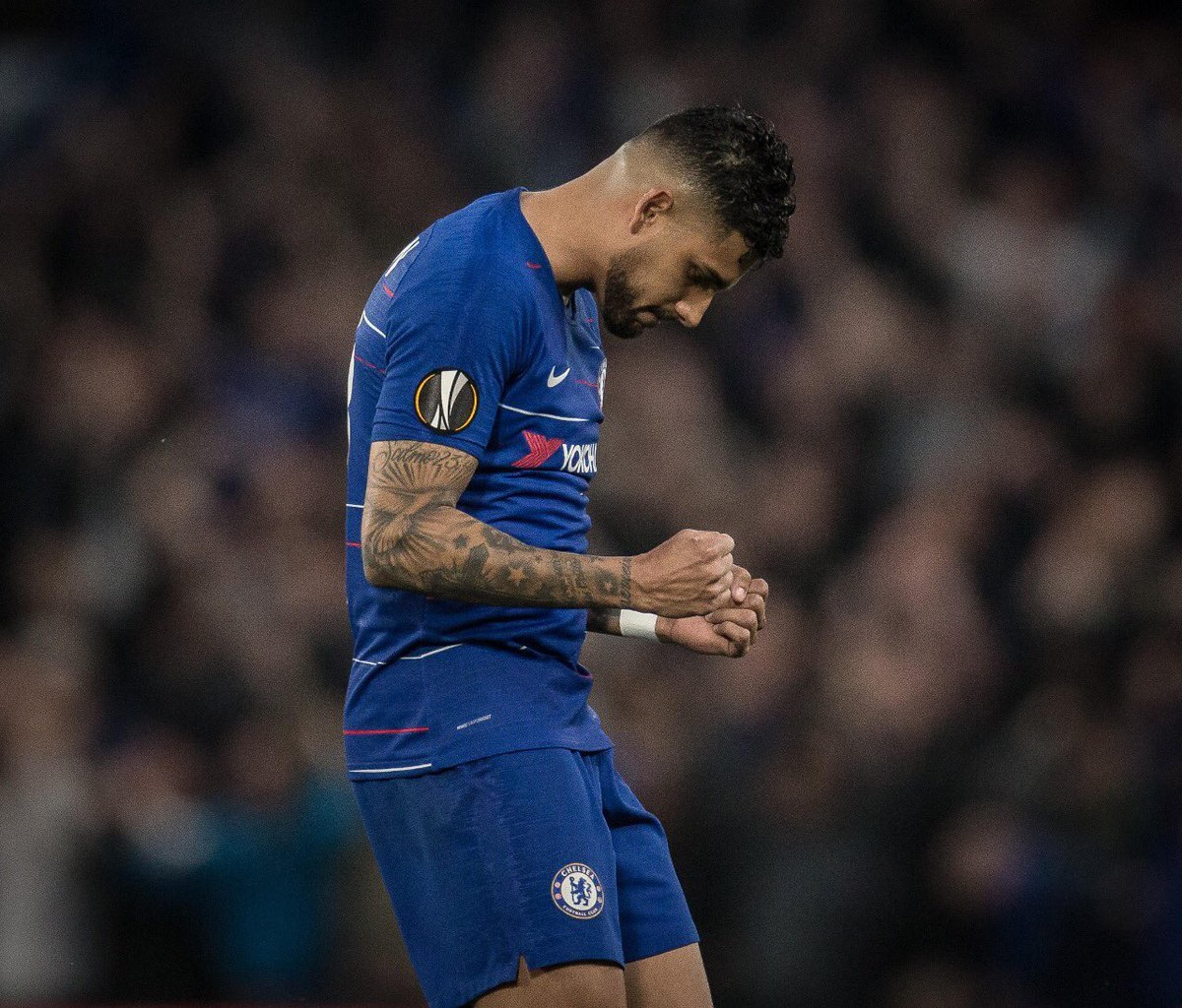 Lateral do Chelsea, Emerson Palmieri lança biografia em Londres