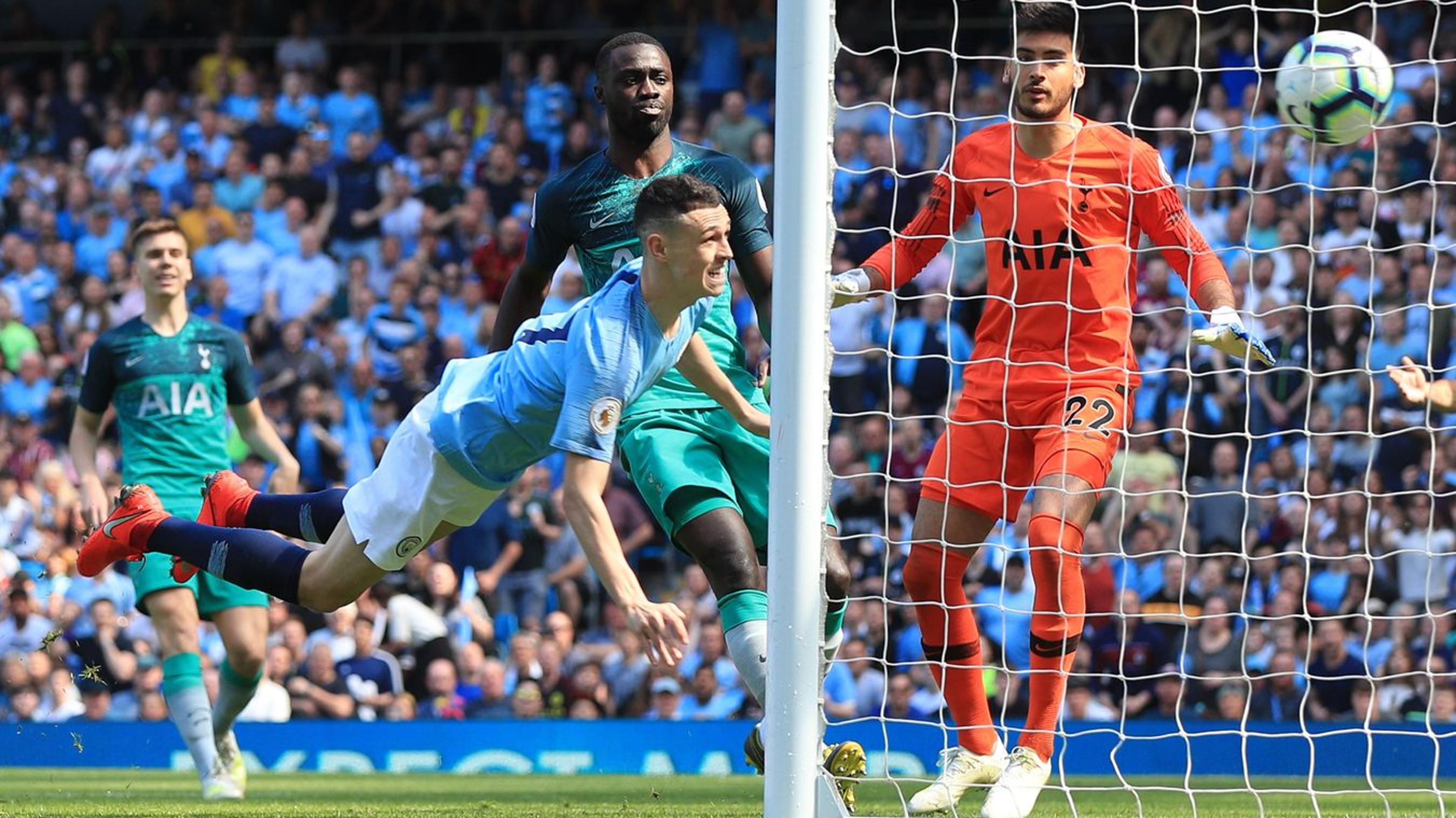 É Foden! Garoto brilha, e Manchester City vence Tottenham pelo Inglês