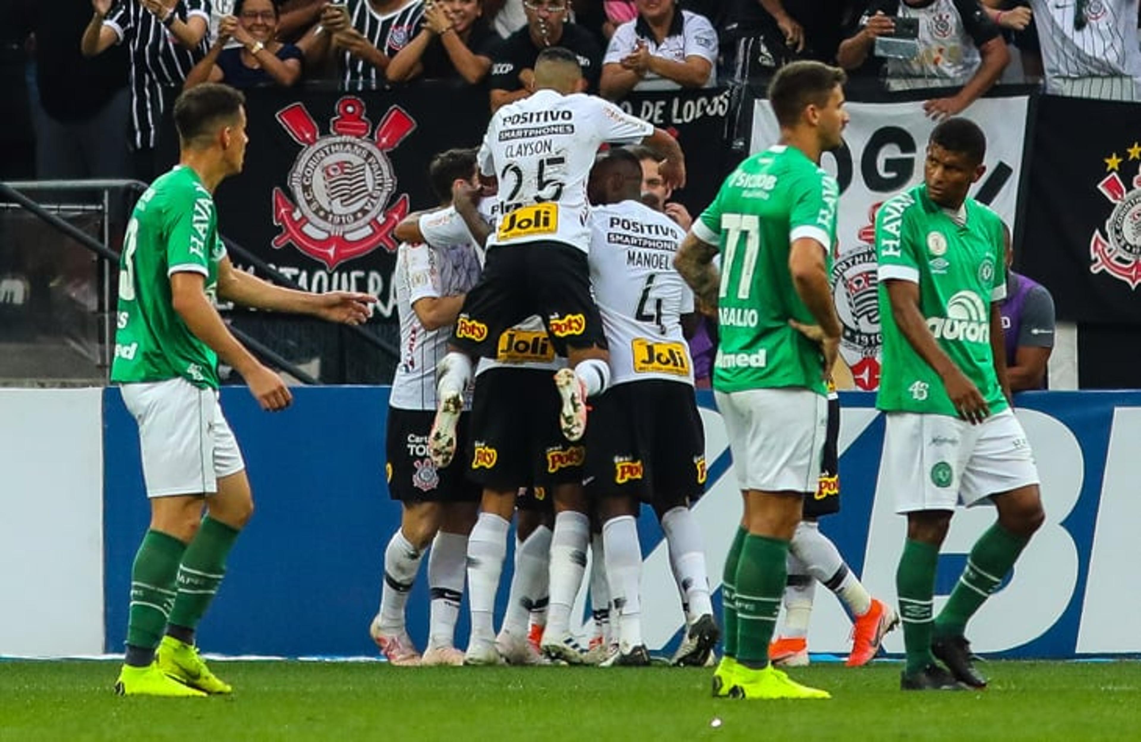 Com 1º gol de Carlos Augusto como profissional, Timão vence Chape