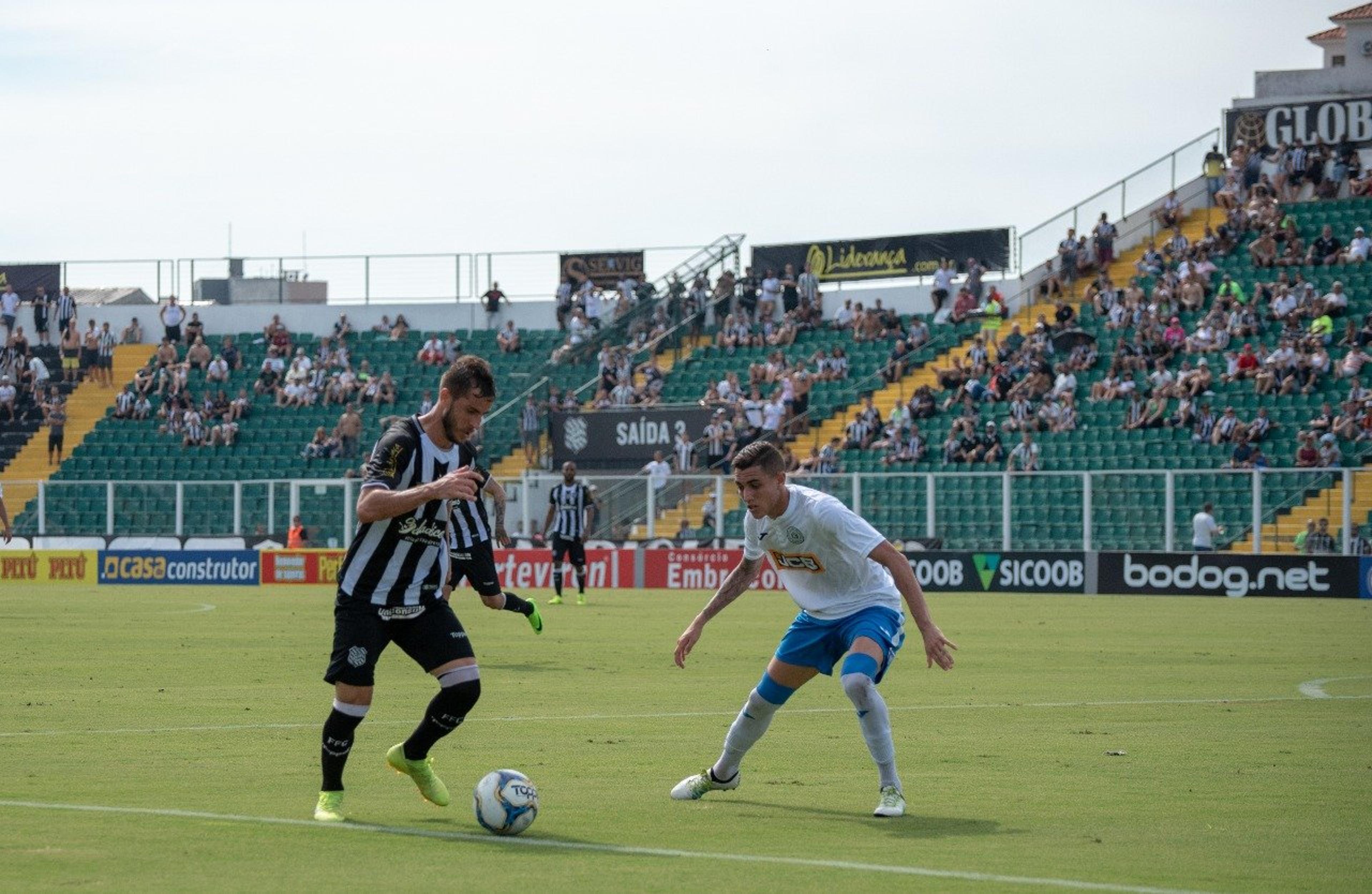 Em jogo de quatro gols, Figueirense e São Bento empatam no Orlando Scarpelli