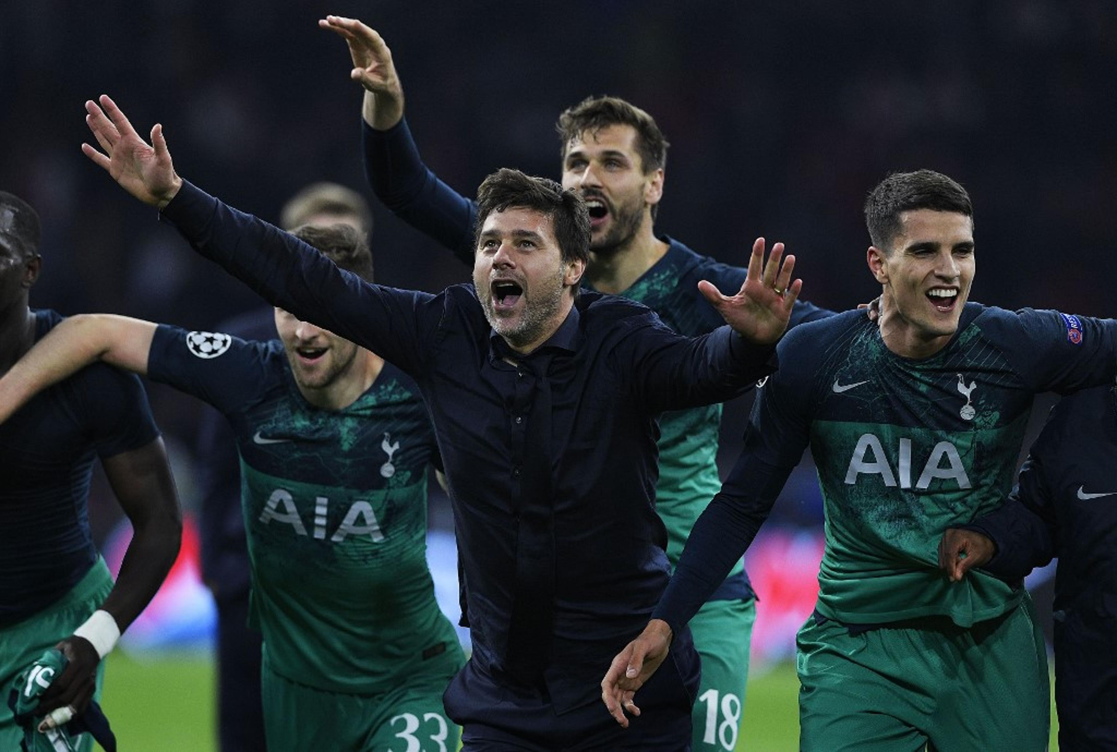 Pochettino se rende aos jogadores do Tottenham: ‘São meus heróis’