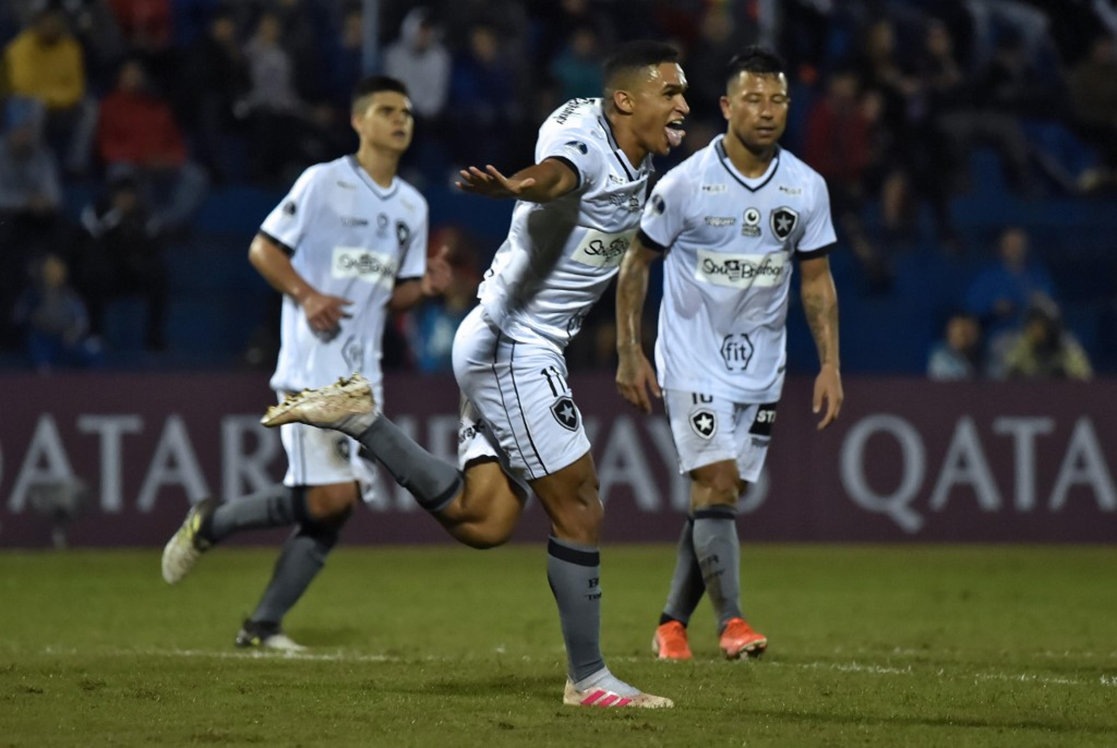 Erik, a estrela que brilhou de novo e que ofuscou o Sol para o jogo no Rio