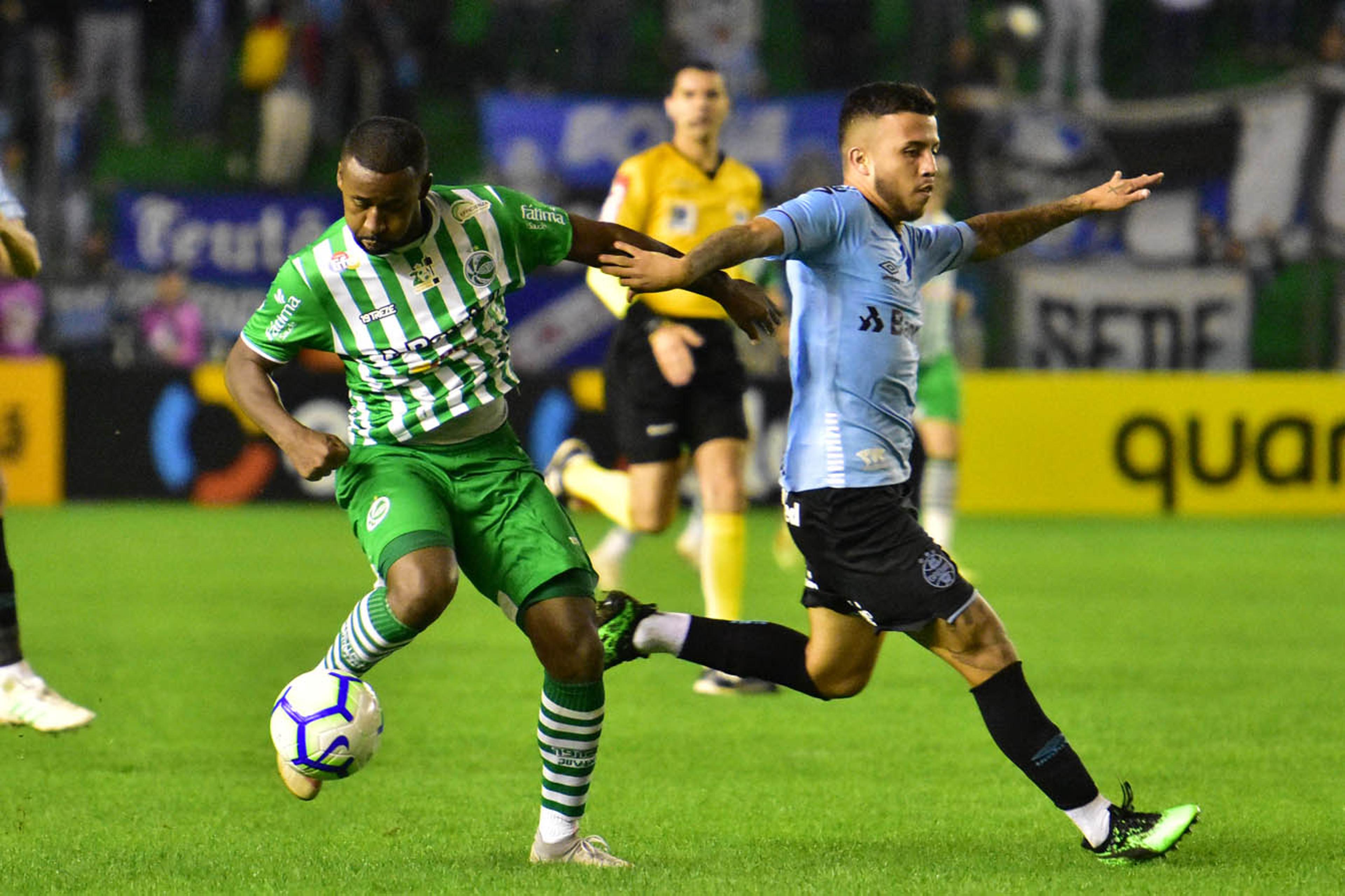 Lateral do Juventude analisa o duelo contra o Grêmio