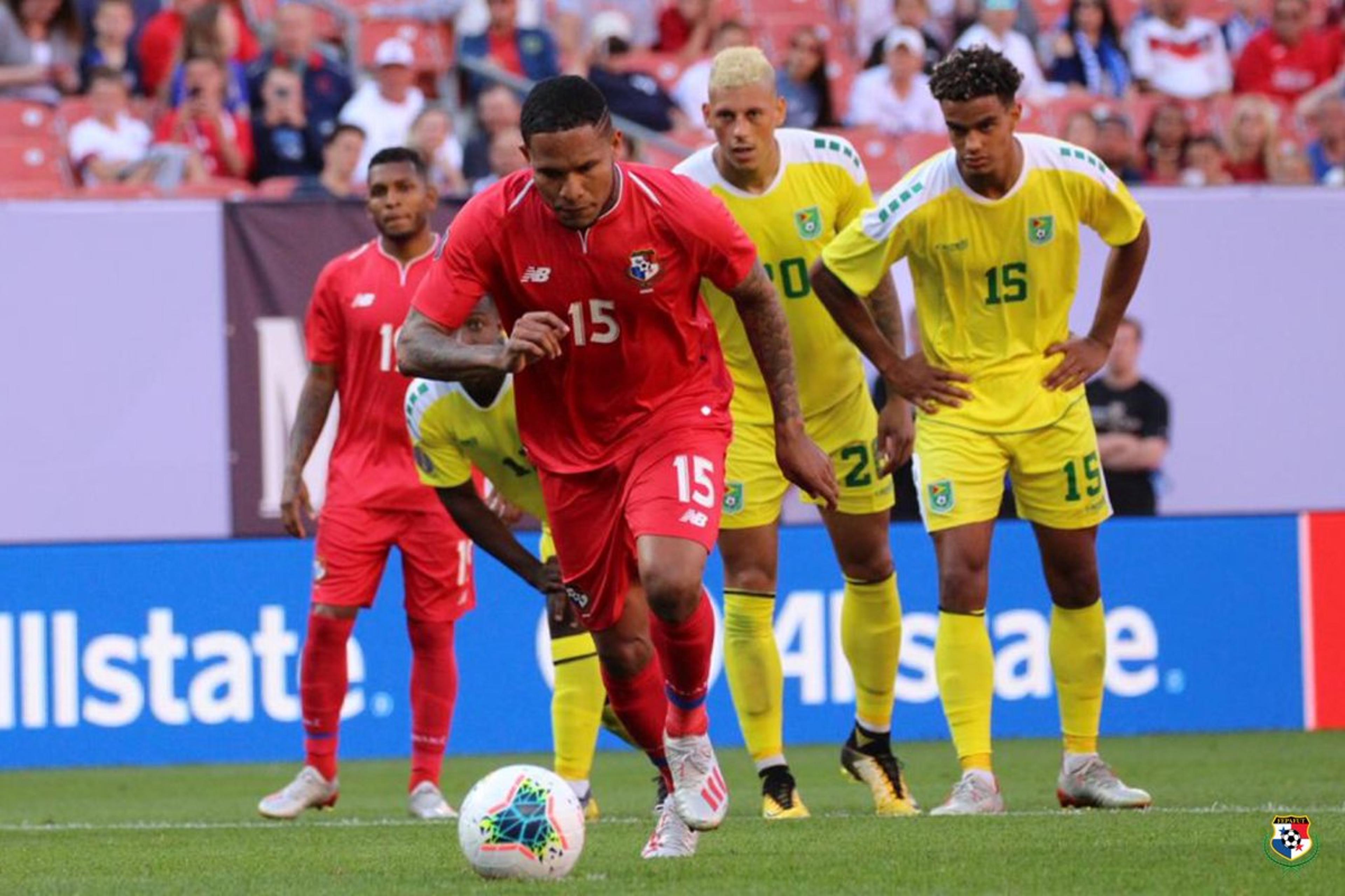 Panamá massacra Guiana e garante vaga no mata-mata da Copa Ouro