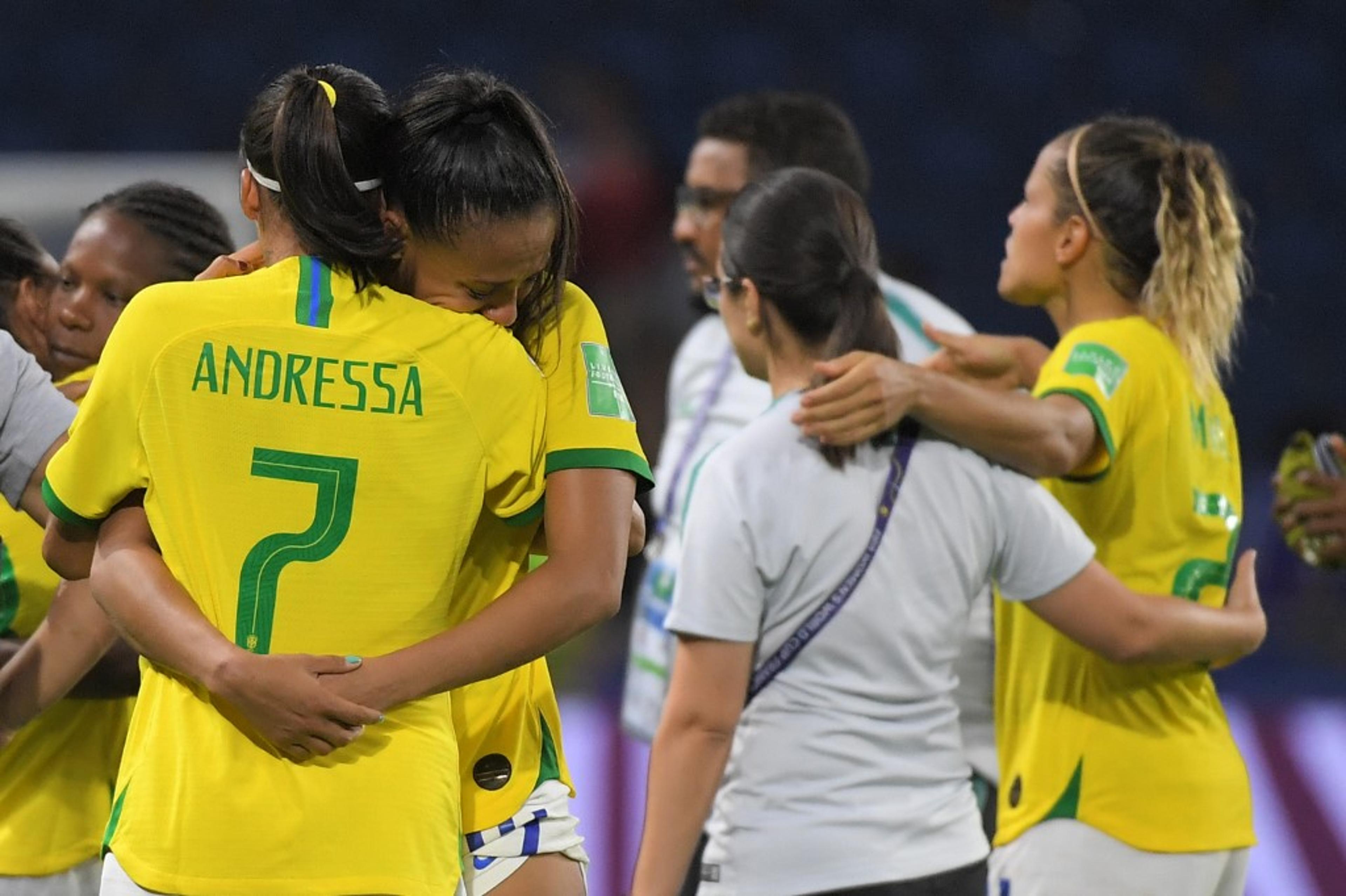 LANCE! Espresso: Ao fazer o país sonhar, Seleção pode ter mudado o rumo do futebol feminino no Brasil