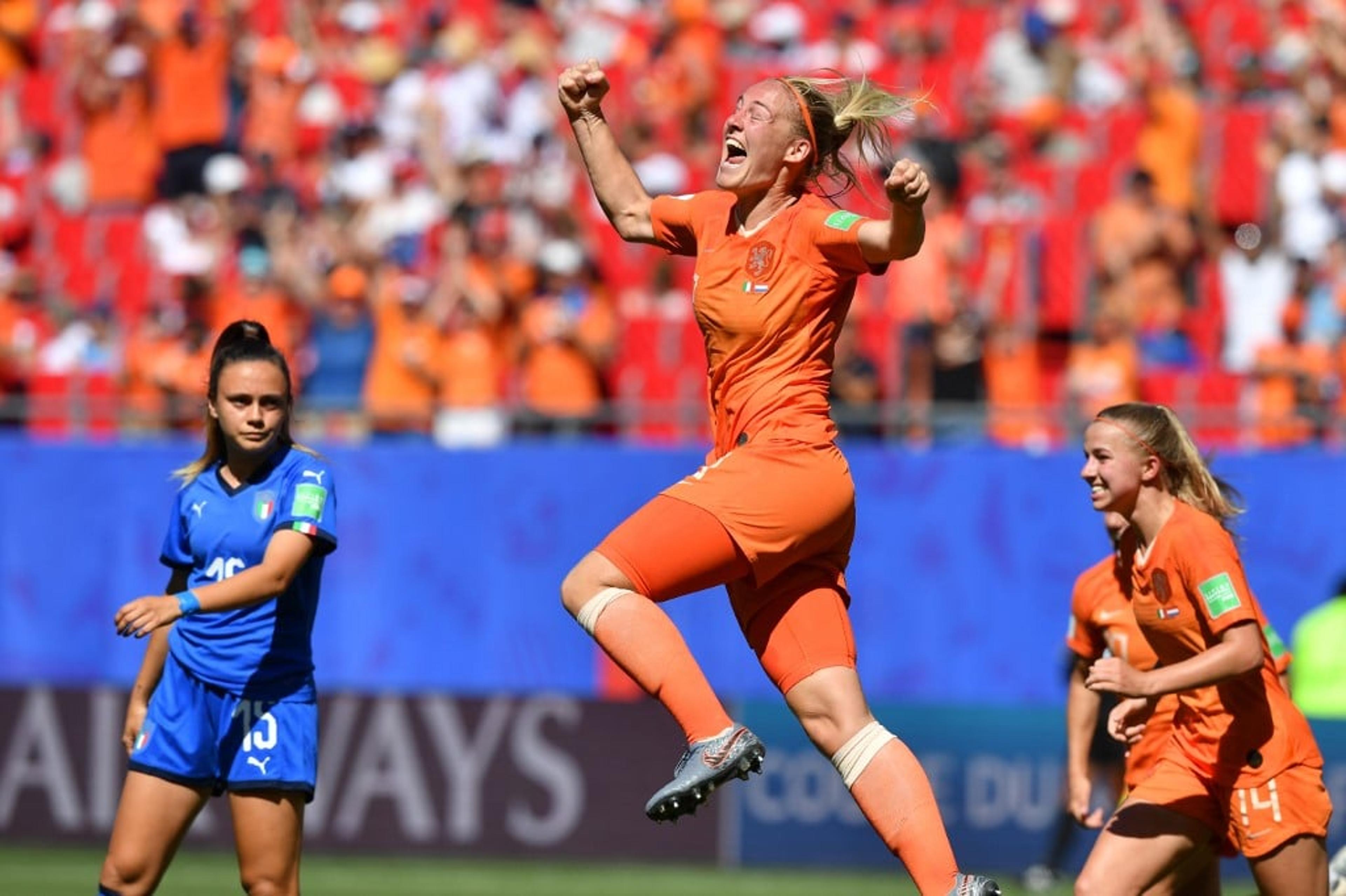 Holanda bate Itália e é semifinalista da Copa do Mundo Feminina