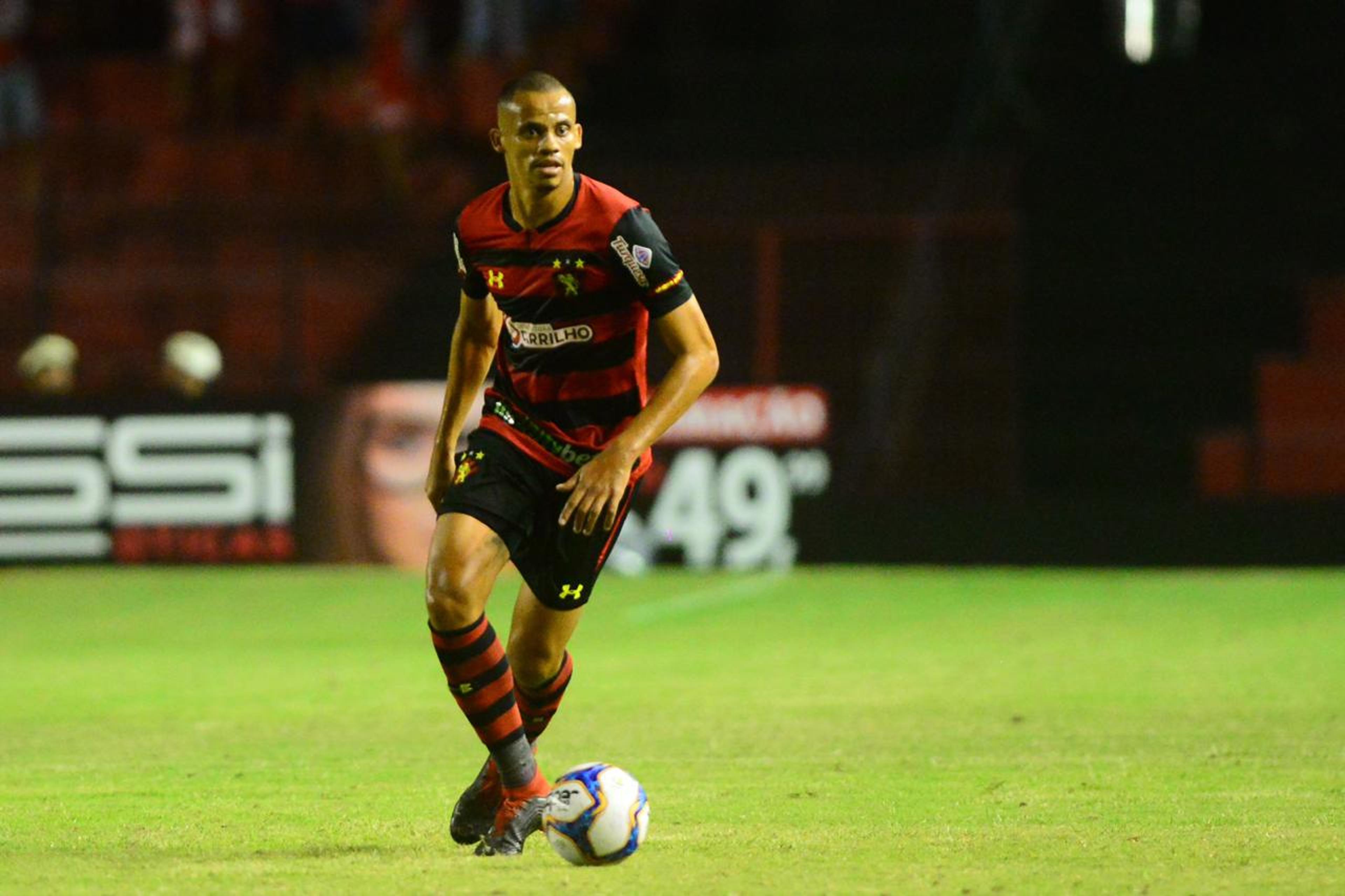 Com técnico pressionado, Sport recebe o Botafogo-SP