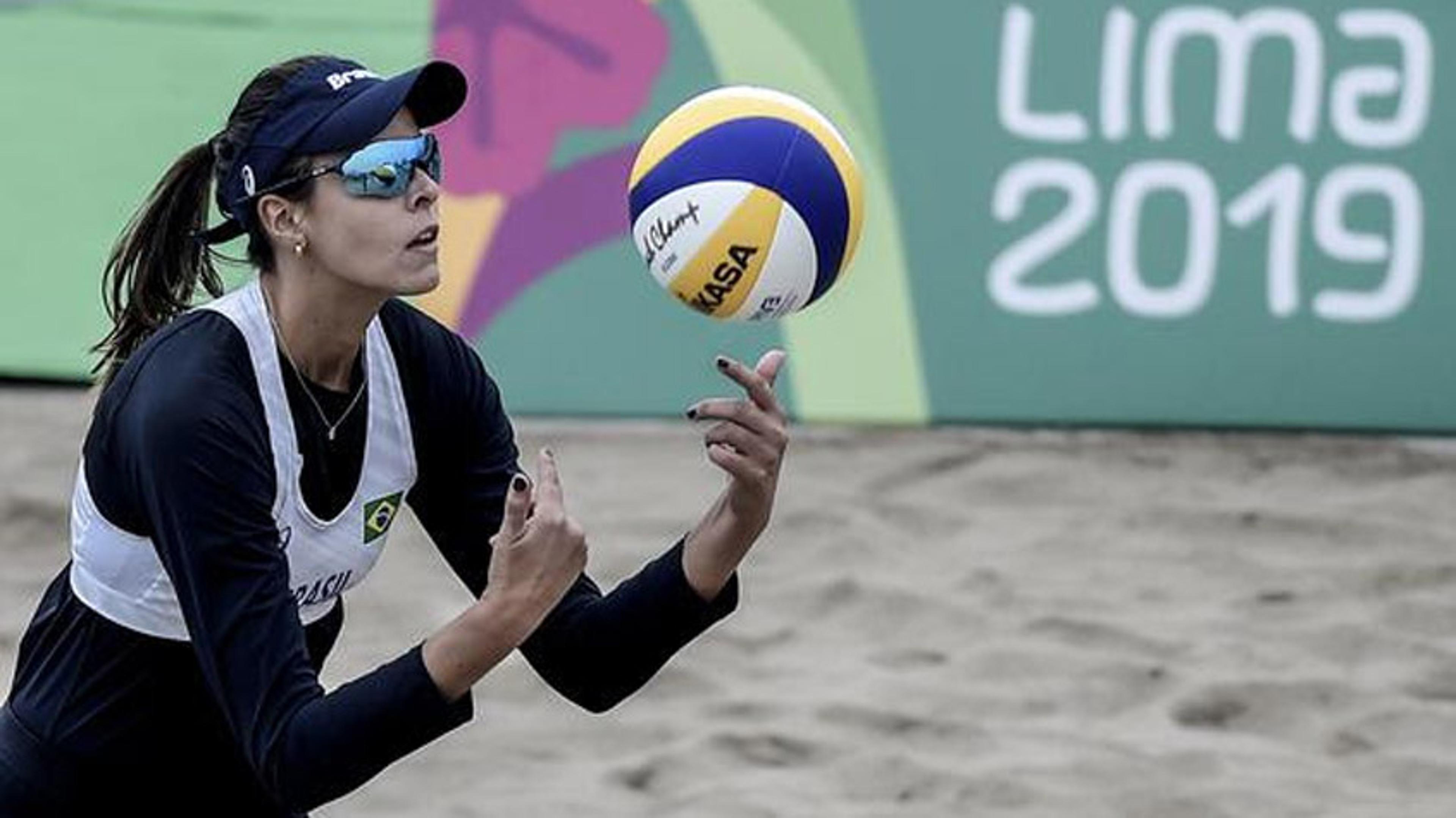 Vôlei de praia: brasileiras vencem e se classificam às quartas de final