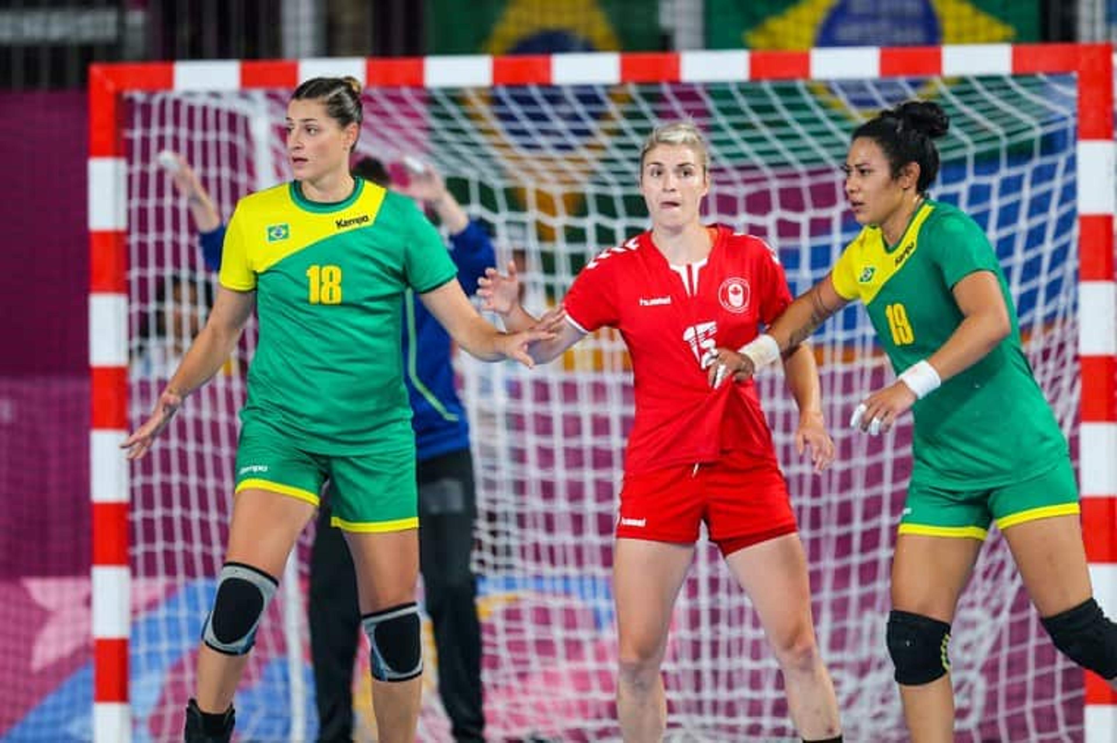 Handebol feminino: Brasil atropela Canadá e avança para semis em Lima