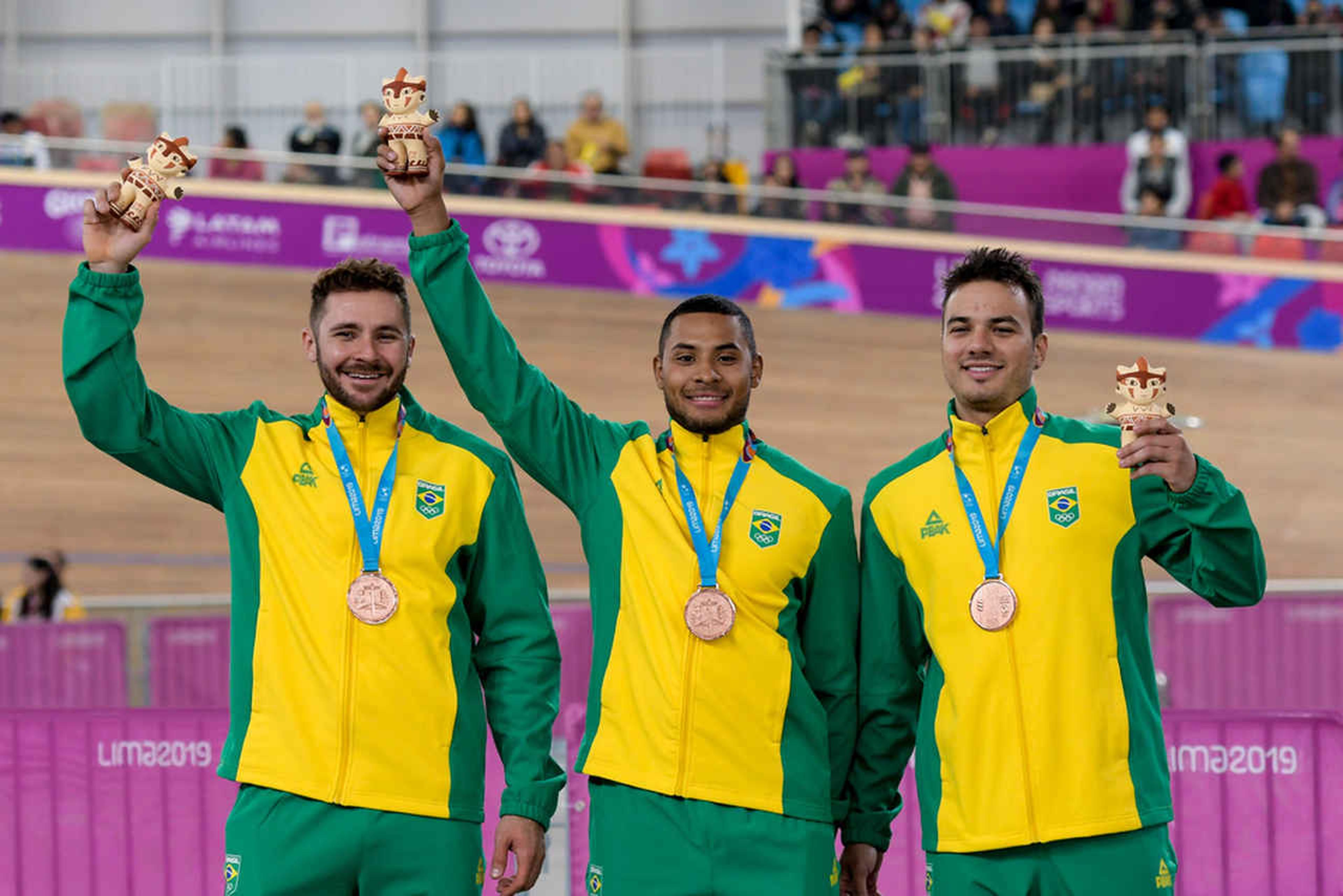 Ciclismo: Brasil é bronze na prova de velocidade por equipes no Pan