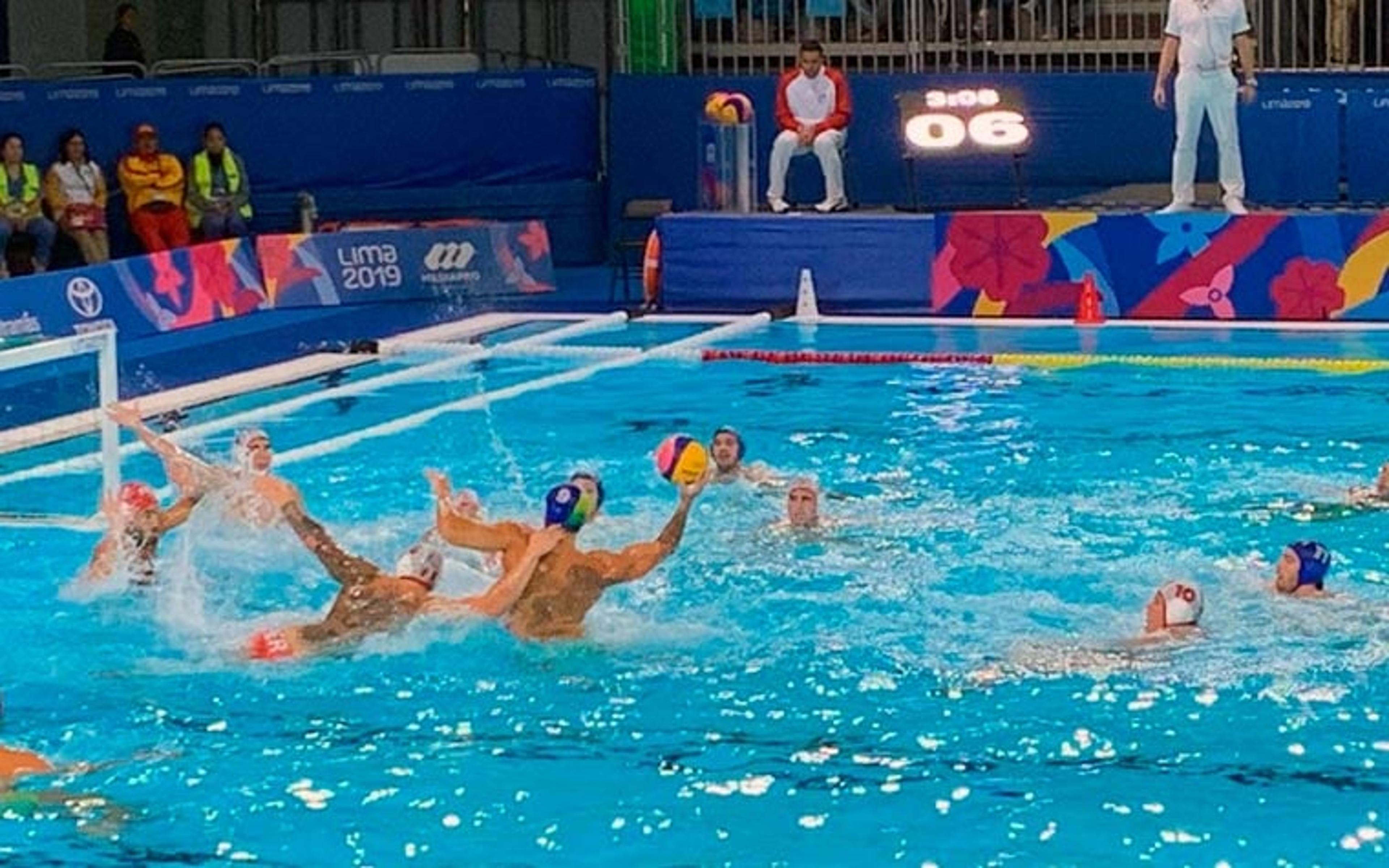 Seleção masculina vence a Argentina e é bronze no polo aquático