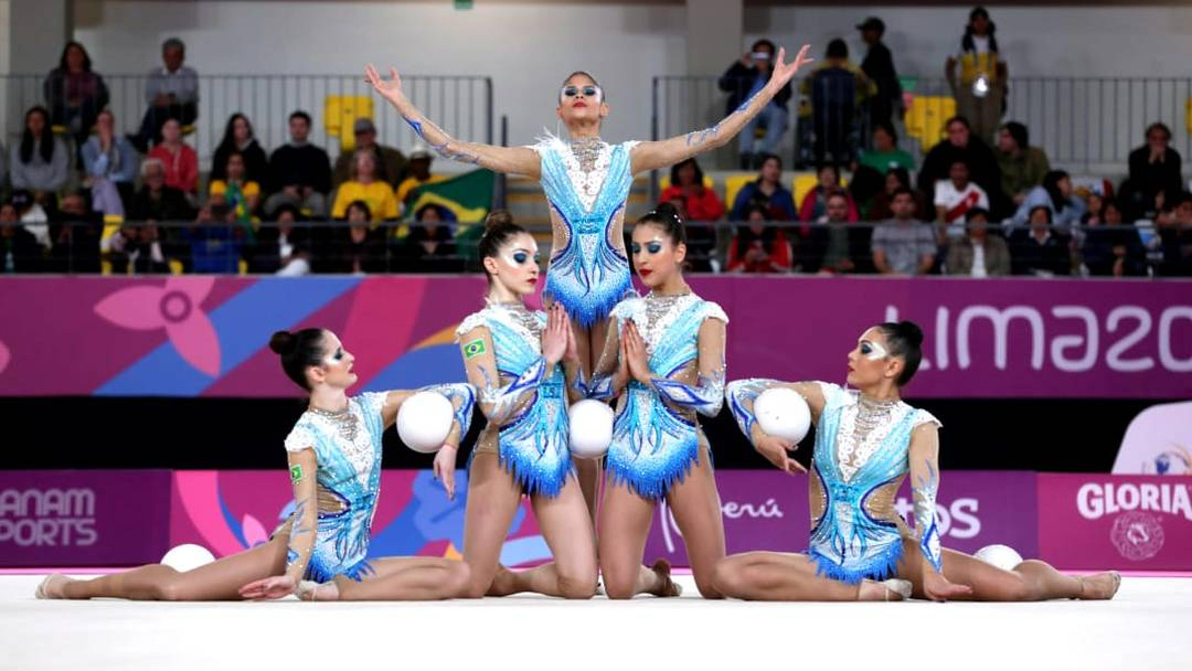 Brasileiras ficam com o bronze na prova de cinco bolas, na ginástica