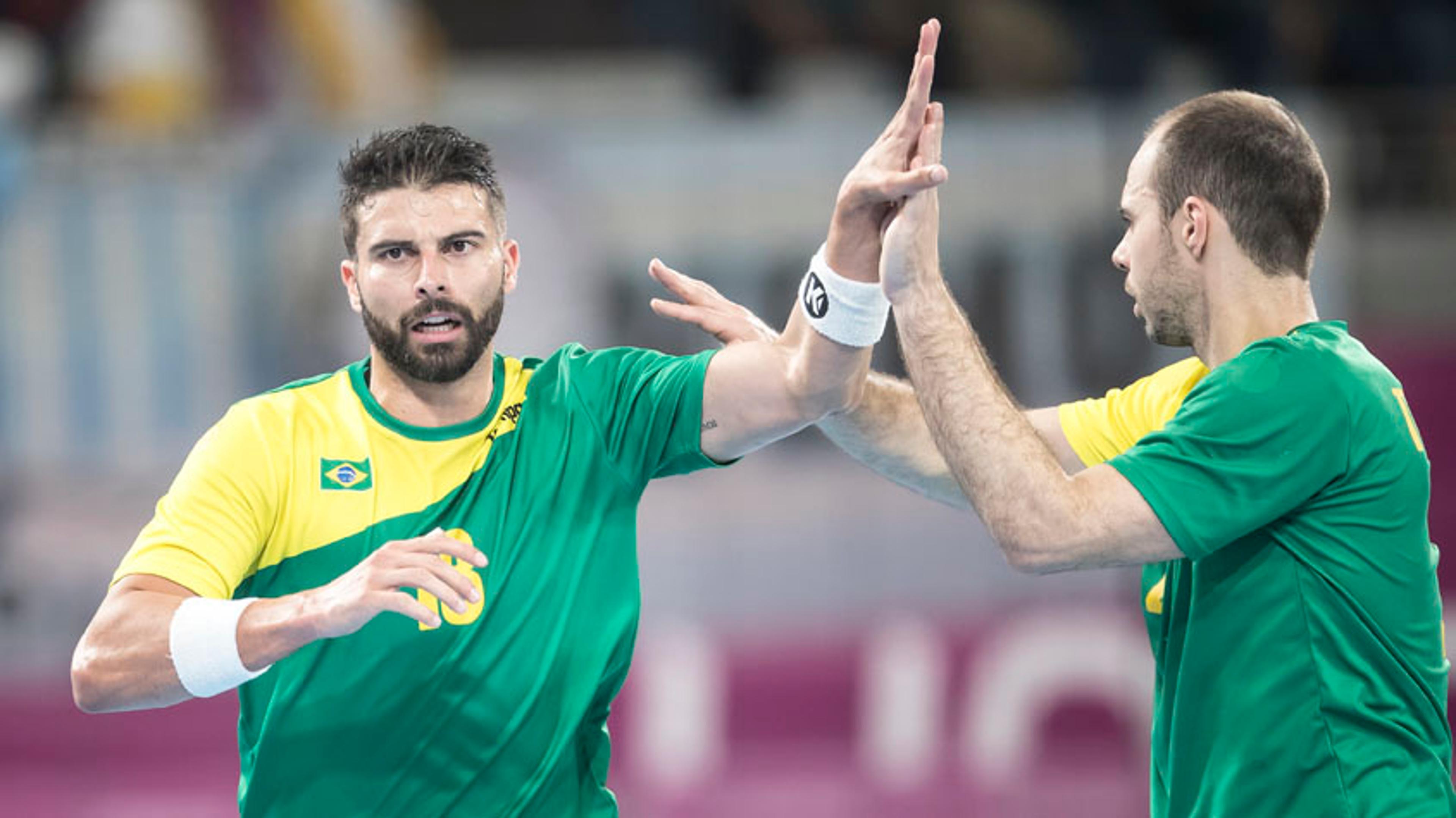 Brasil atropela México e fatura o bronze no handebol masculino