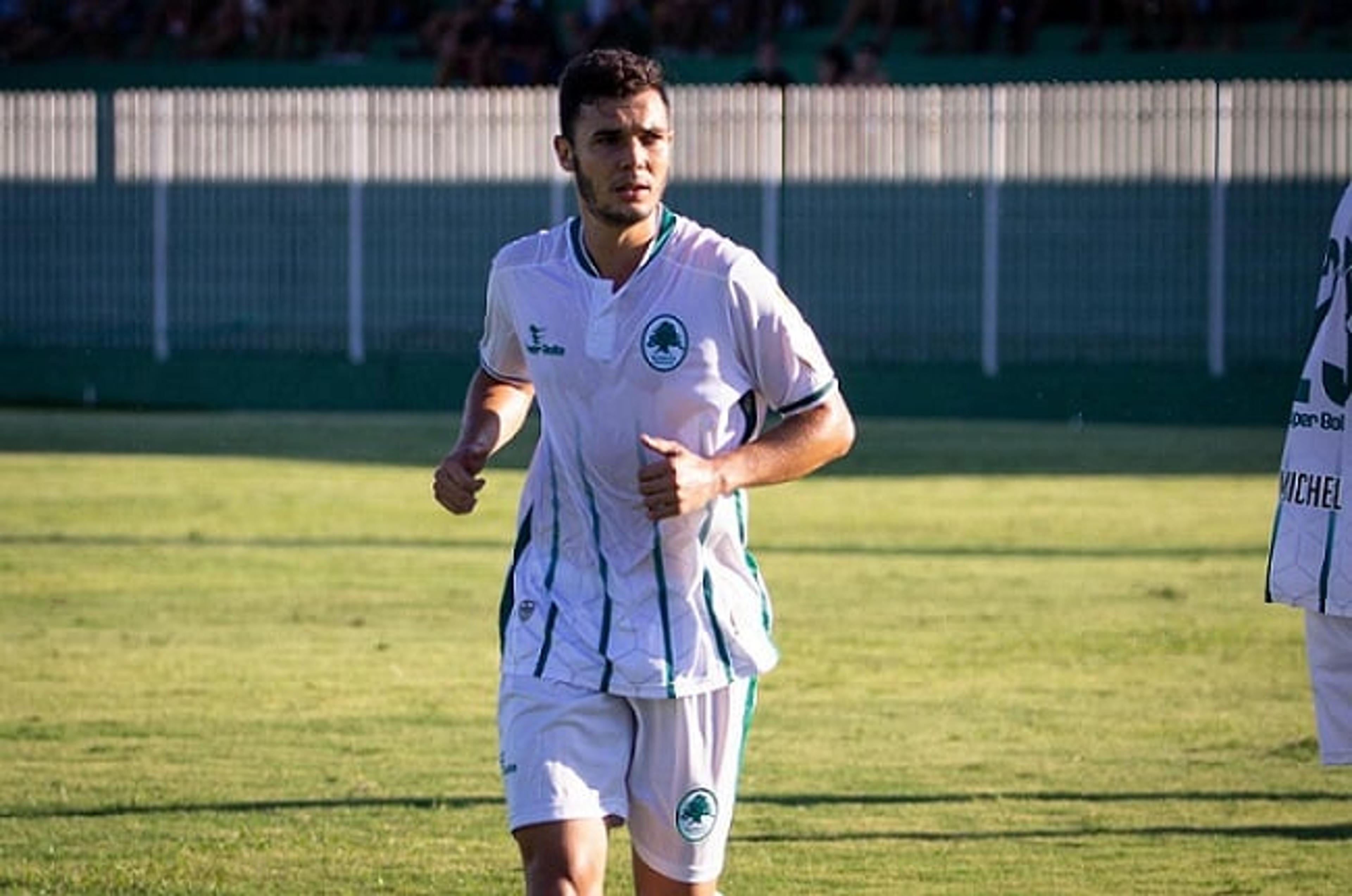 Aniversariante do dia, Jean quer marcar novamente contra o Flamengo