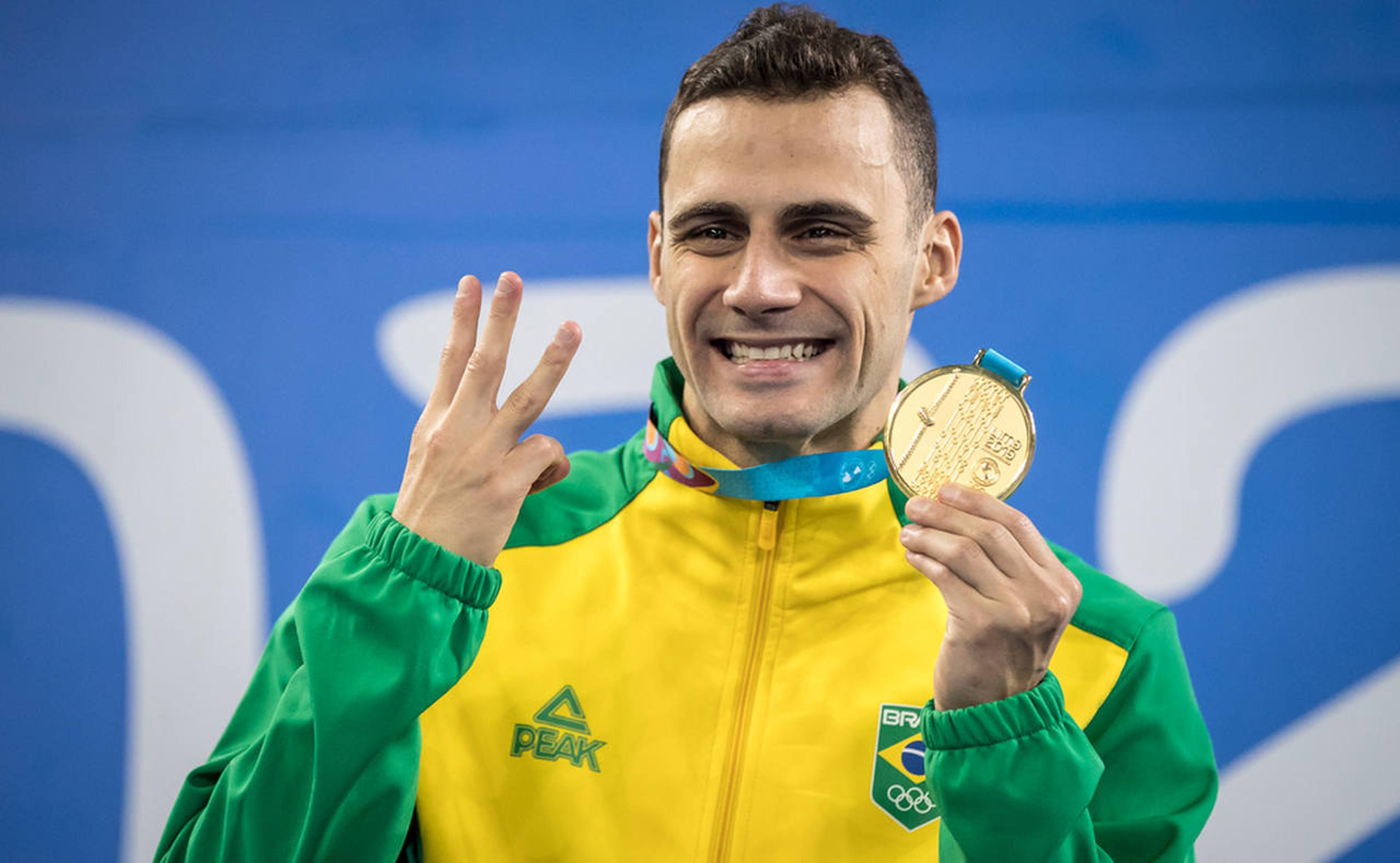 Léo de Deus vence nos 200m borboleta e é tri no Pan-americano