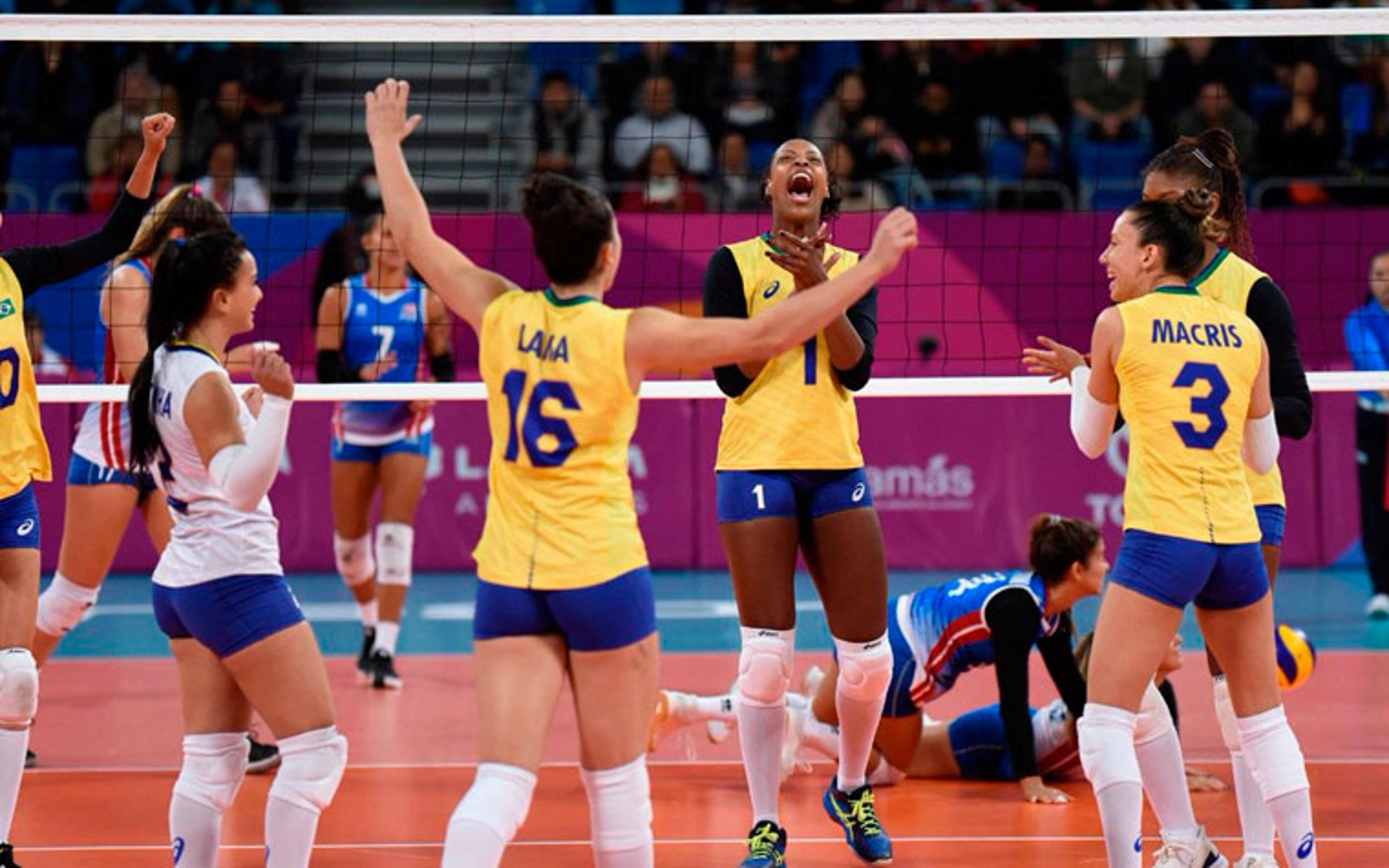 Brasil passa pelos EUA e está na semifinal do Pan no vôlei feminino