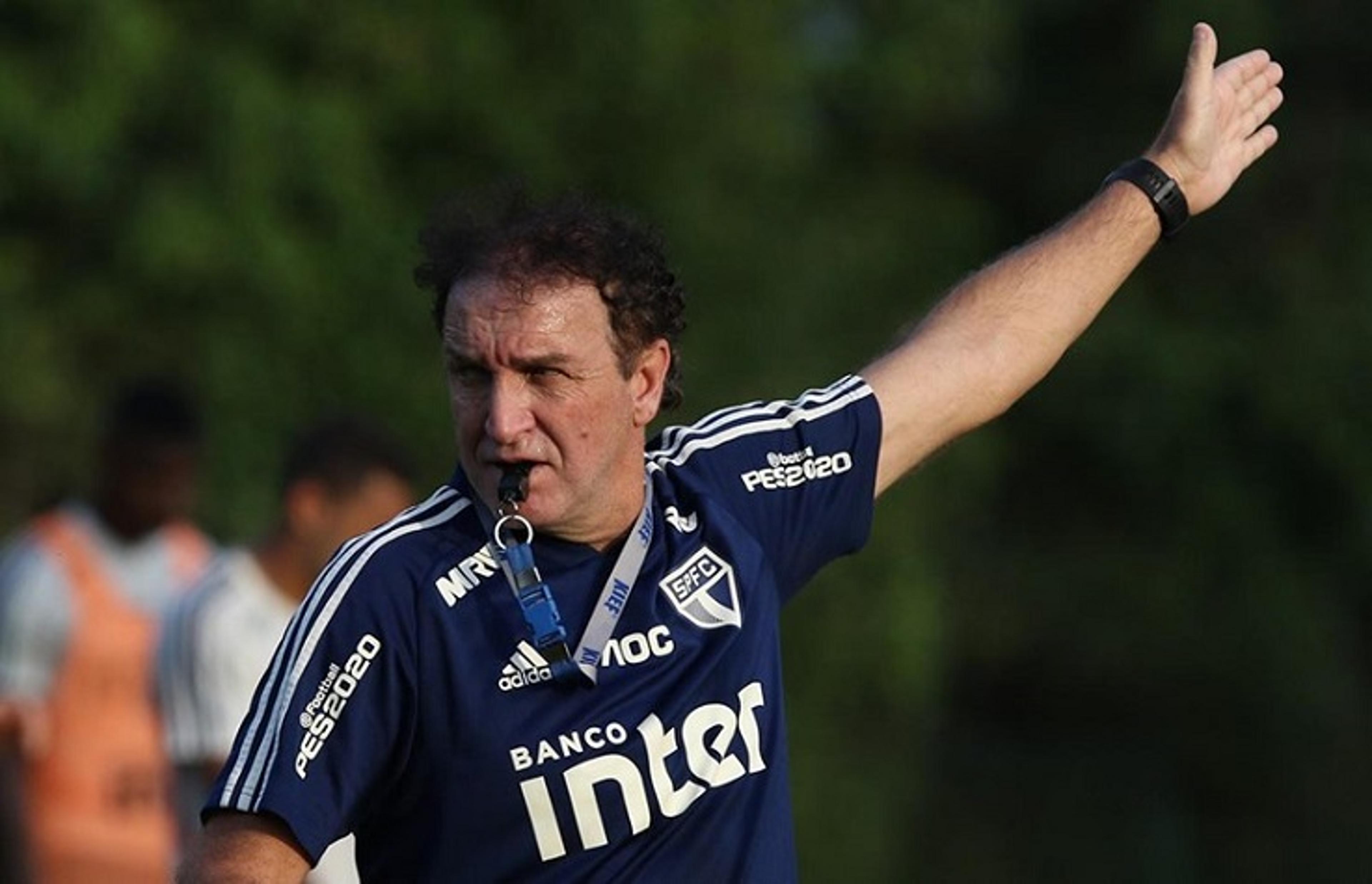 ‘Cuca tinha Bruno Henrique, Gabigol e Rodrygo, não fez nada’, diz Mauro Cezar