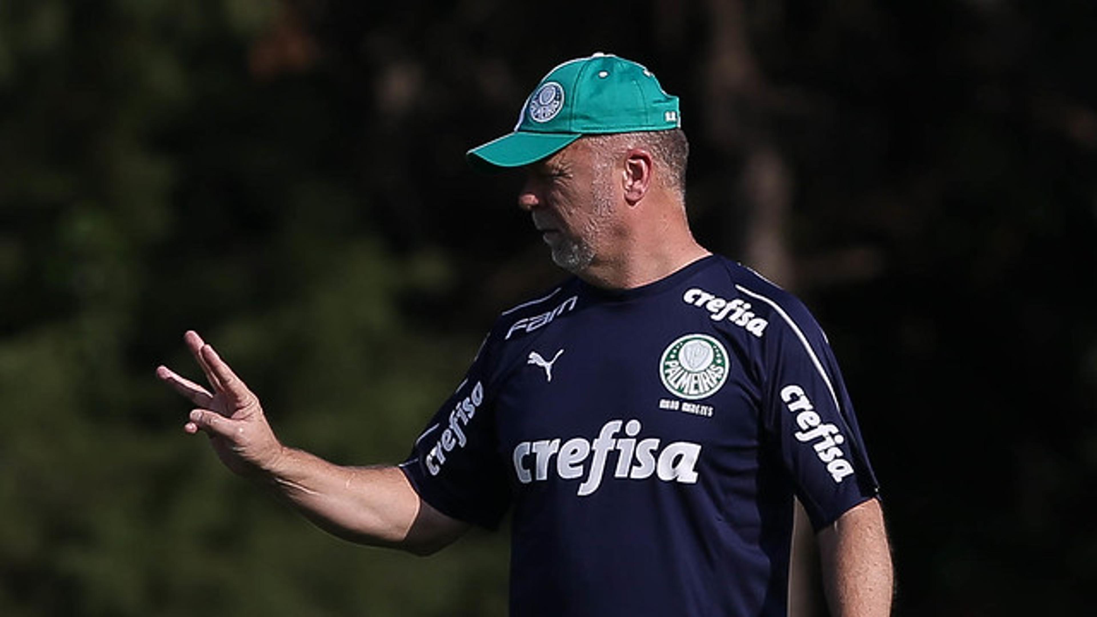 Palmeiras trabalha jogada individual e velocidade em reapresentação