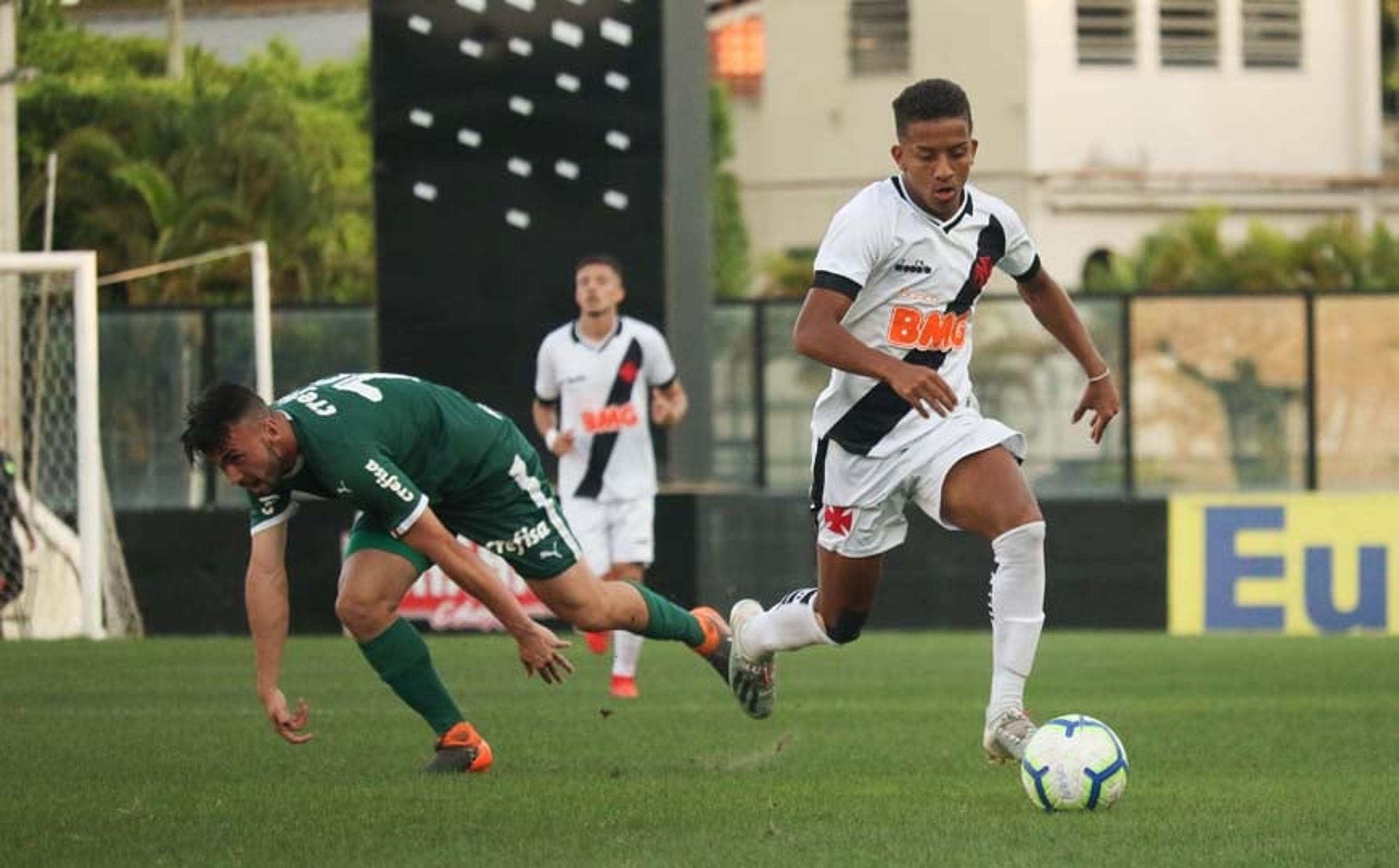 Vasco empata com Palmeiras em casa e perde a ponta do Brasileiro Sub-20