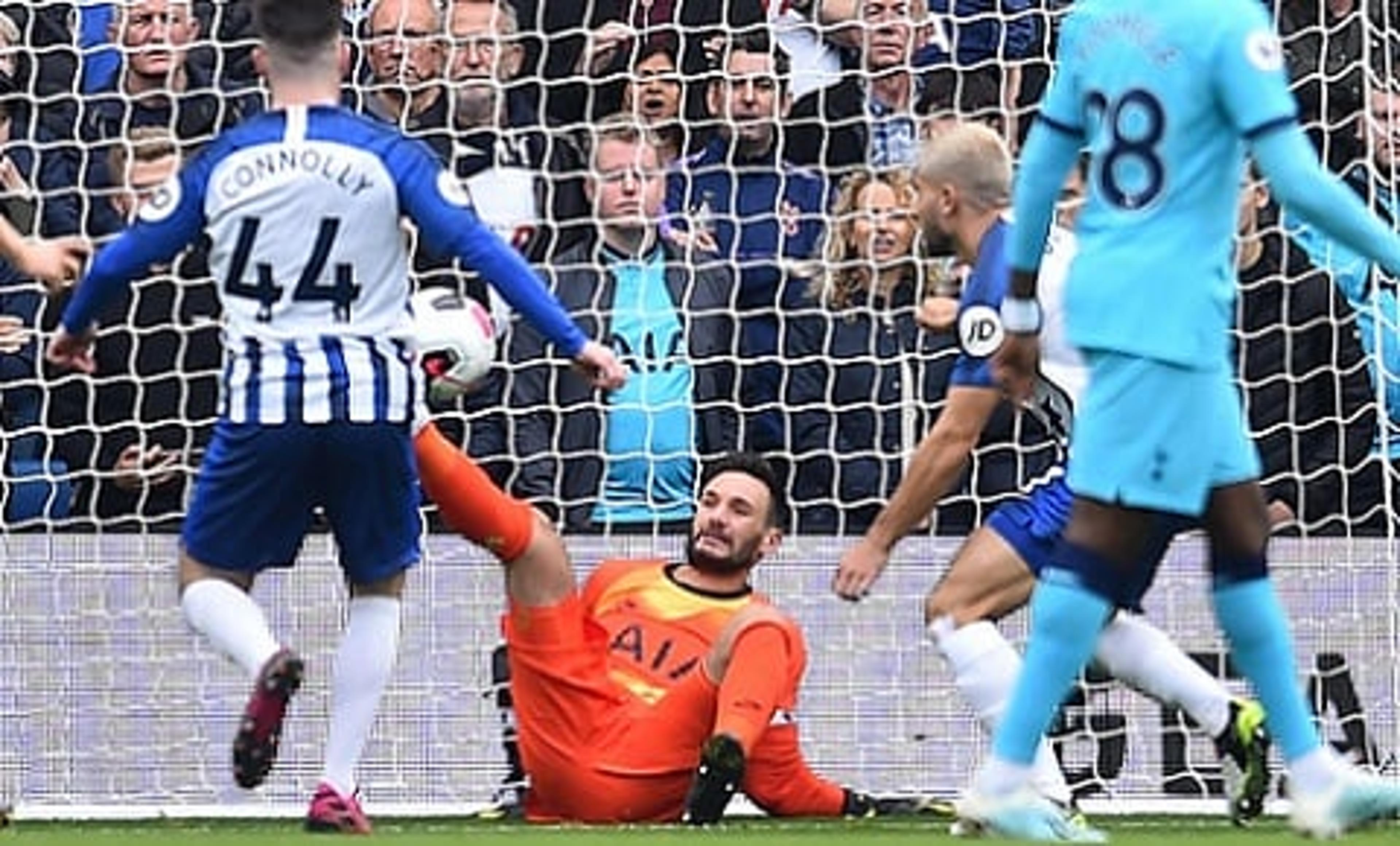 Lloris falha, sofre grave lesão e Tottenham é derrotado pelo Brighton