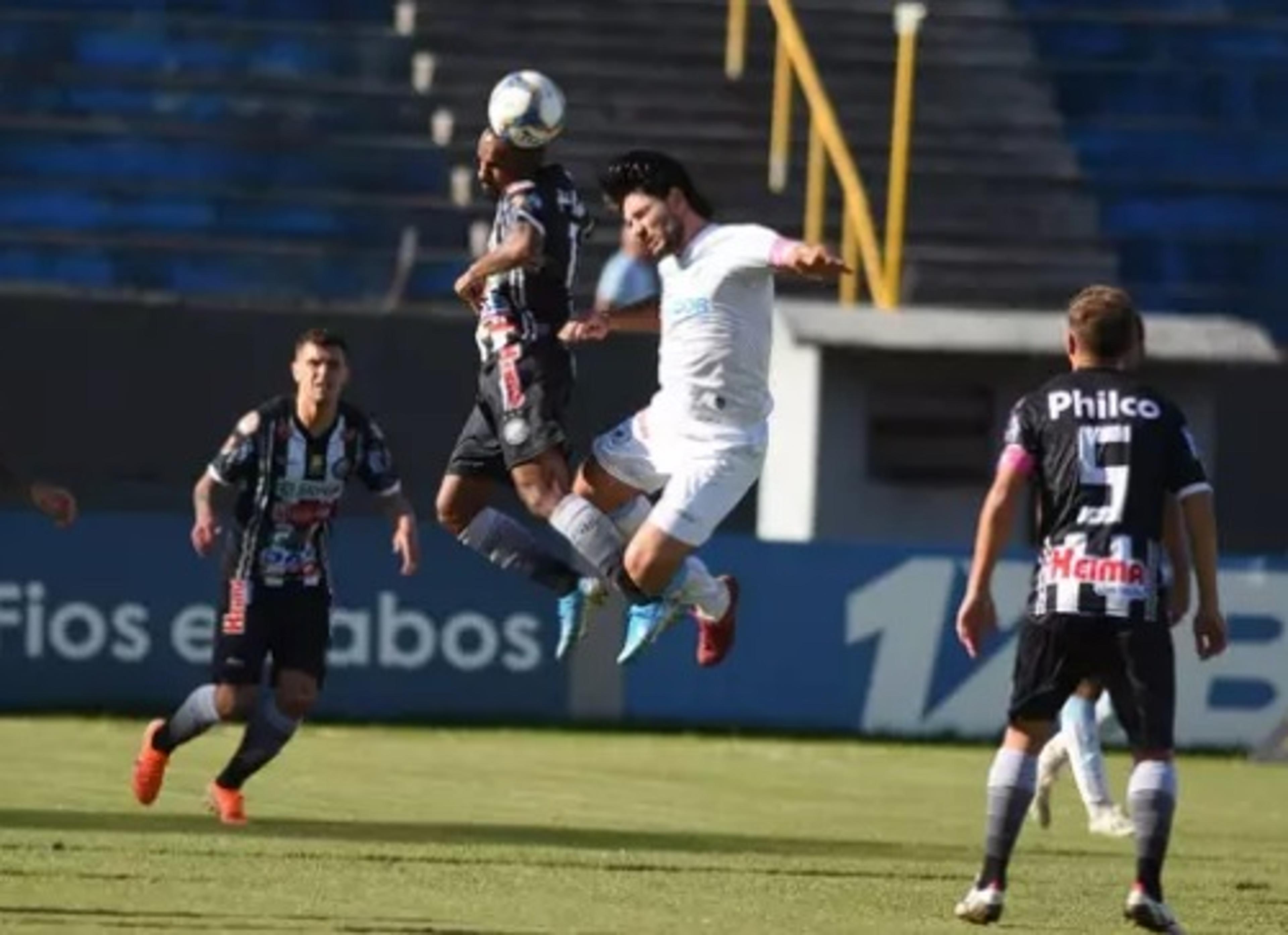 Operário-PR derrota o Londrina e respira na luta contra a queda