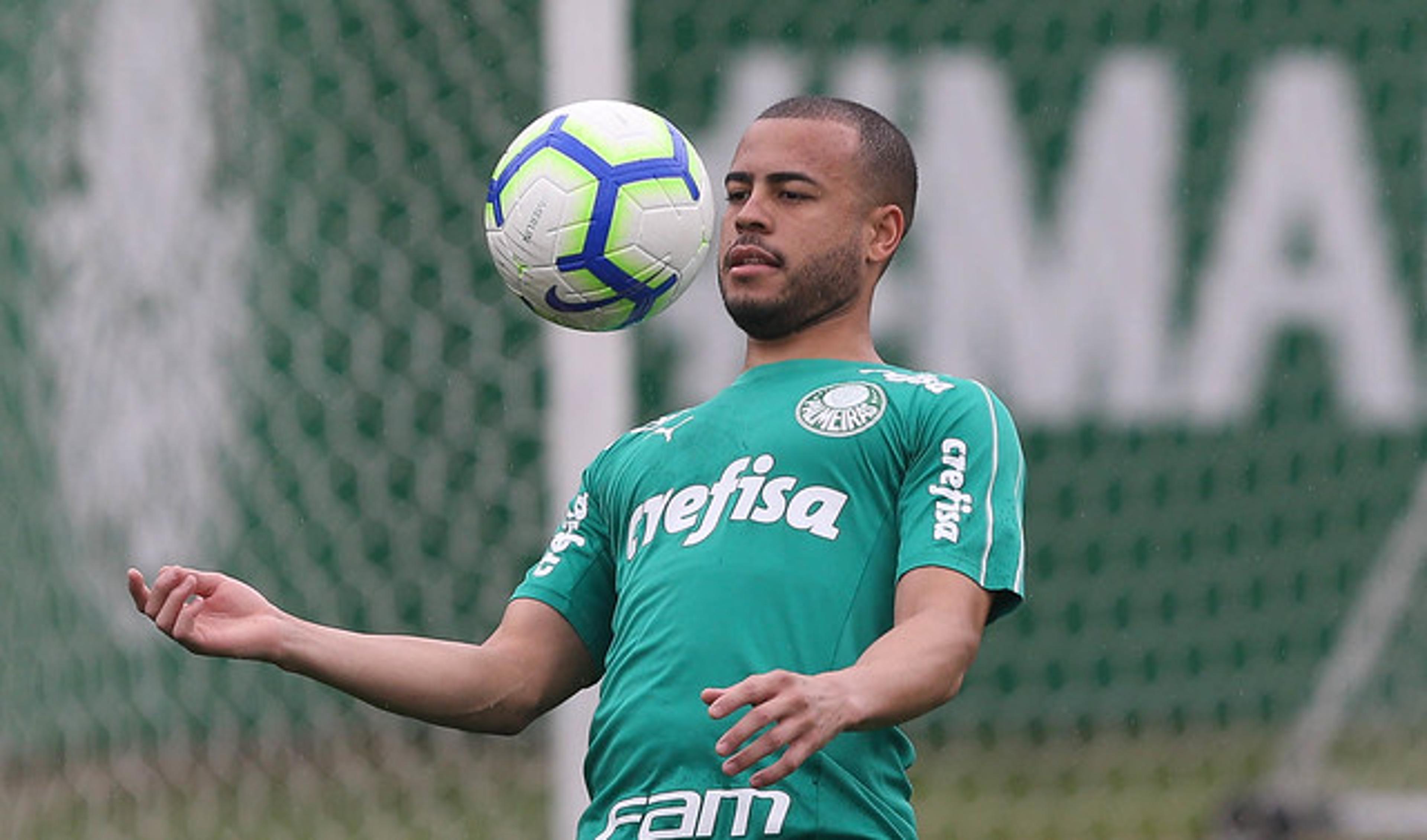 Sem Goméz e Weverton, Mayke recuperado: a manhã do Palmeiras