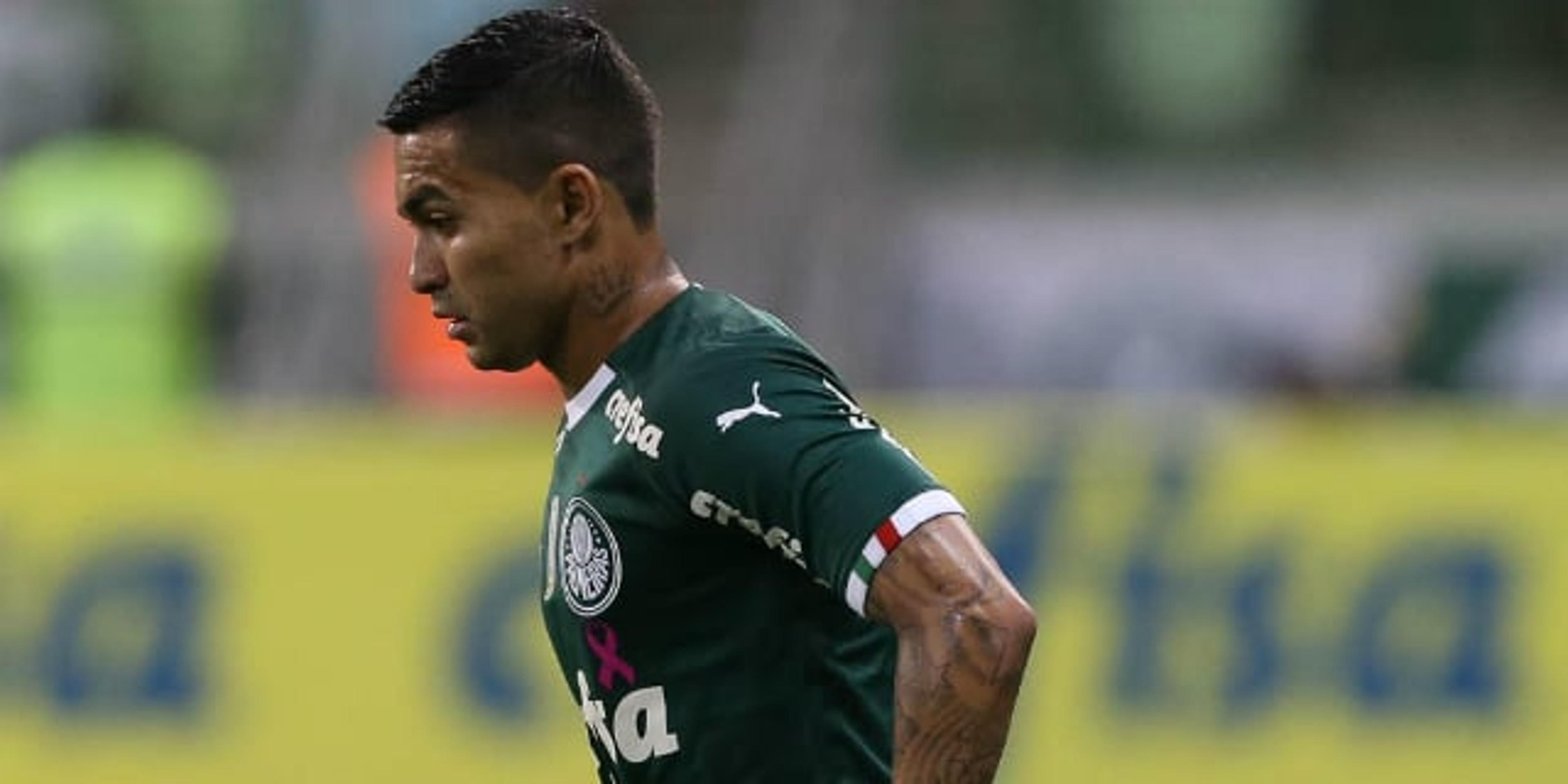 Palmeiras finaliza quase quatro vezes mais, mas com herói de sempre: Dudu