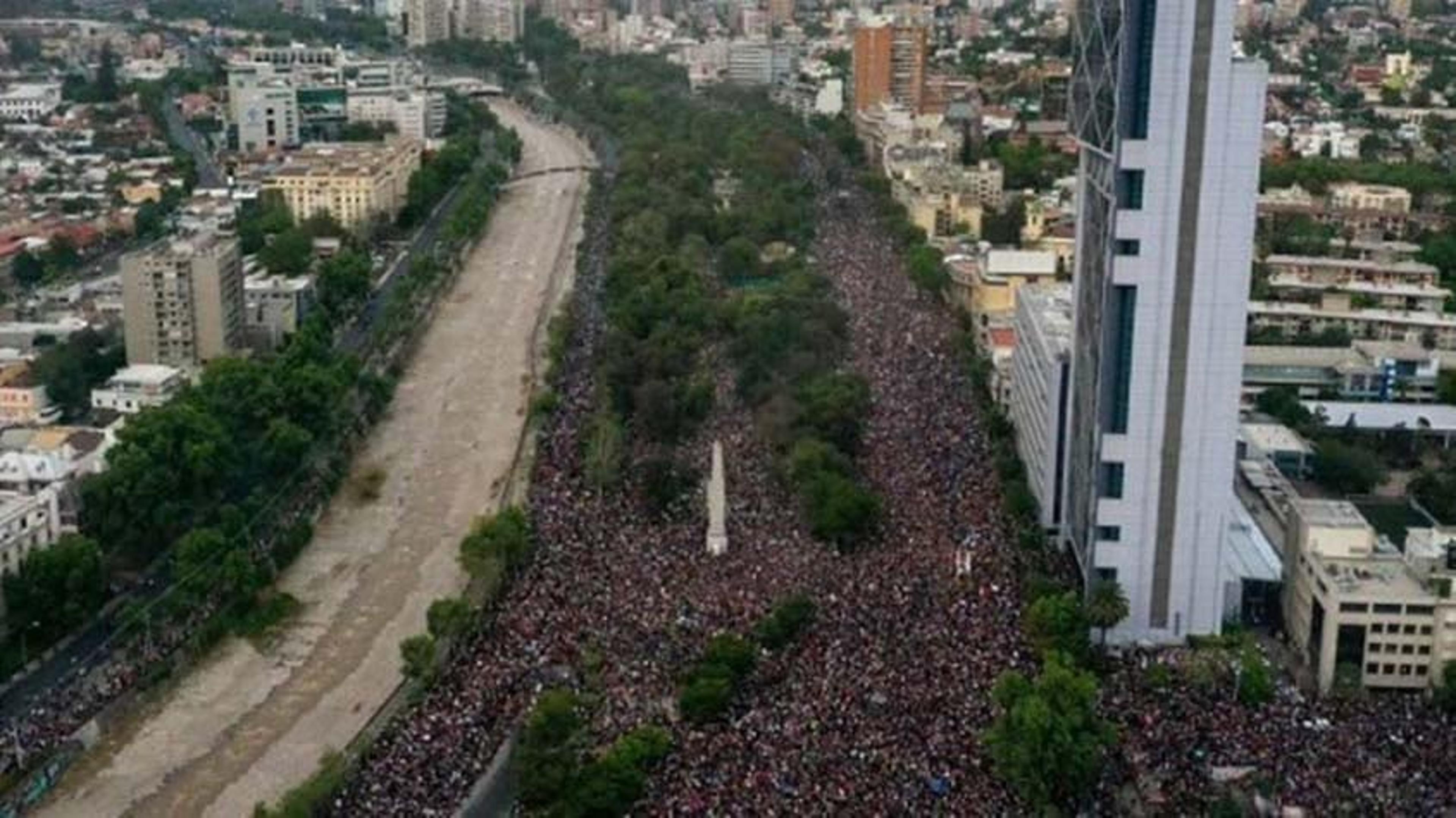 O despertar de uma nação! Veja como mobilizações no Chile tiveram impacto no futebol