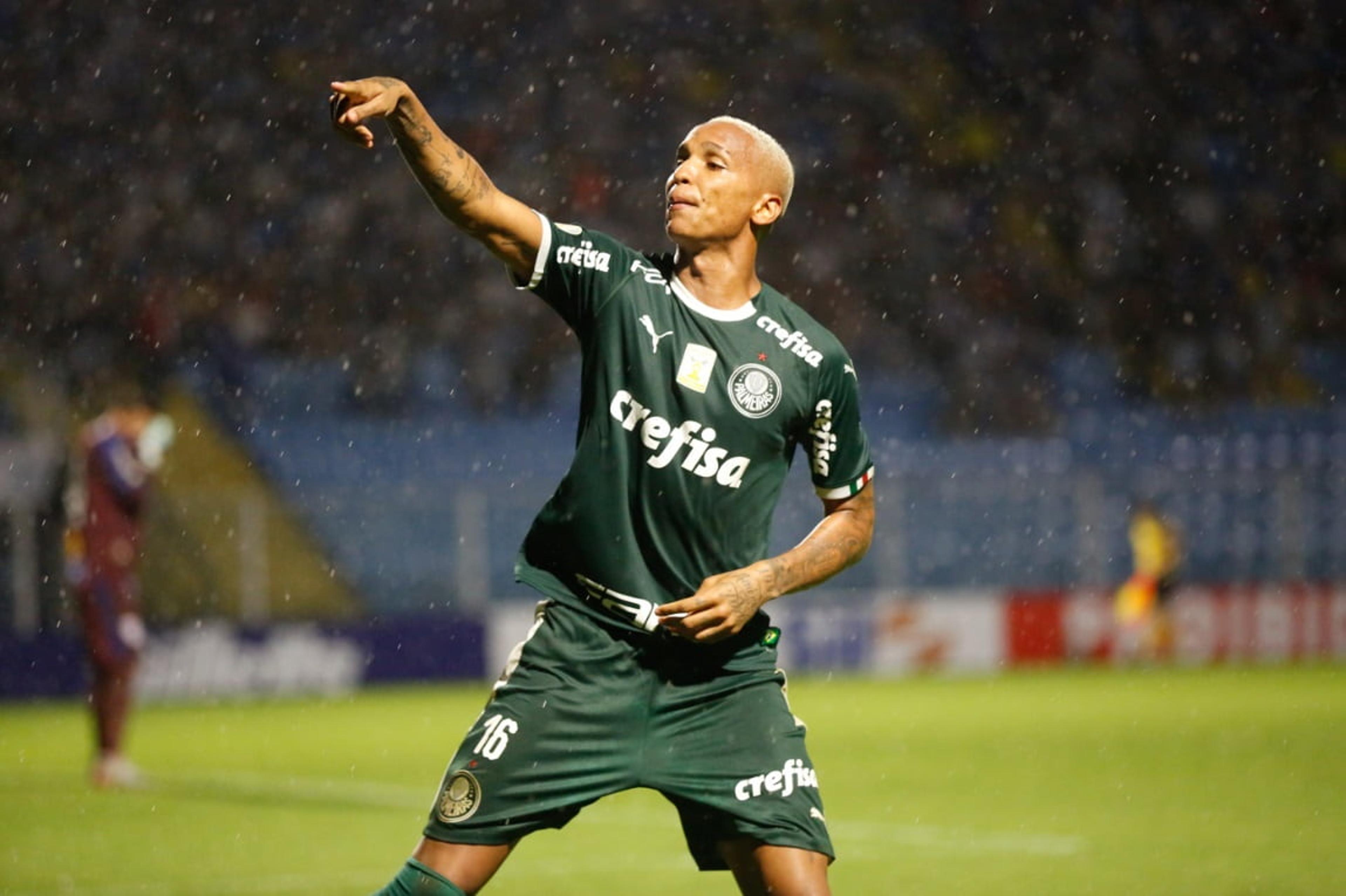 Edmundo não acredita em retorno de Deyverson ao Palmeiras: ‘O ciclo dele se encerrou’