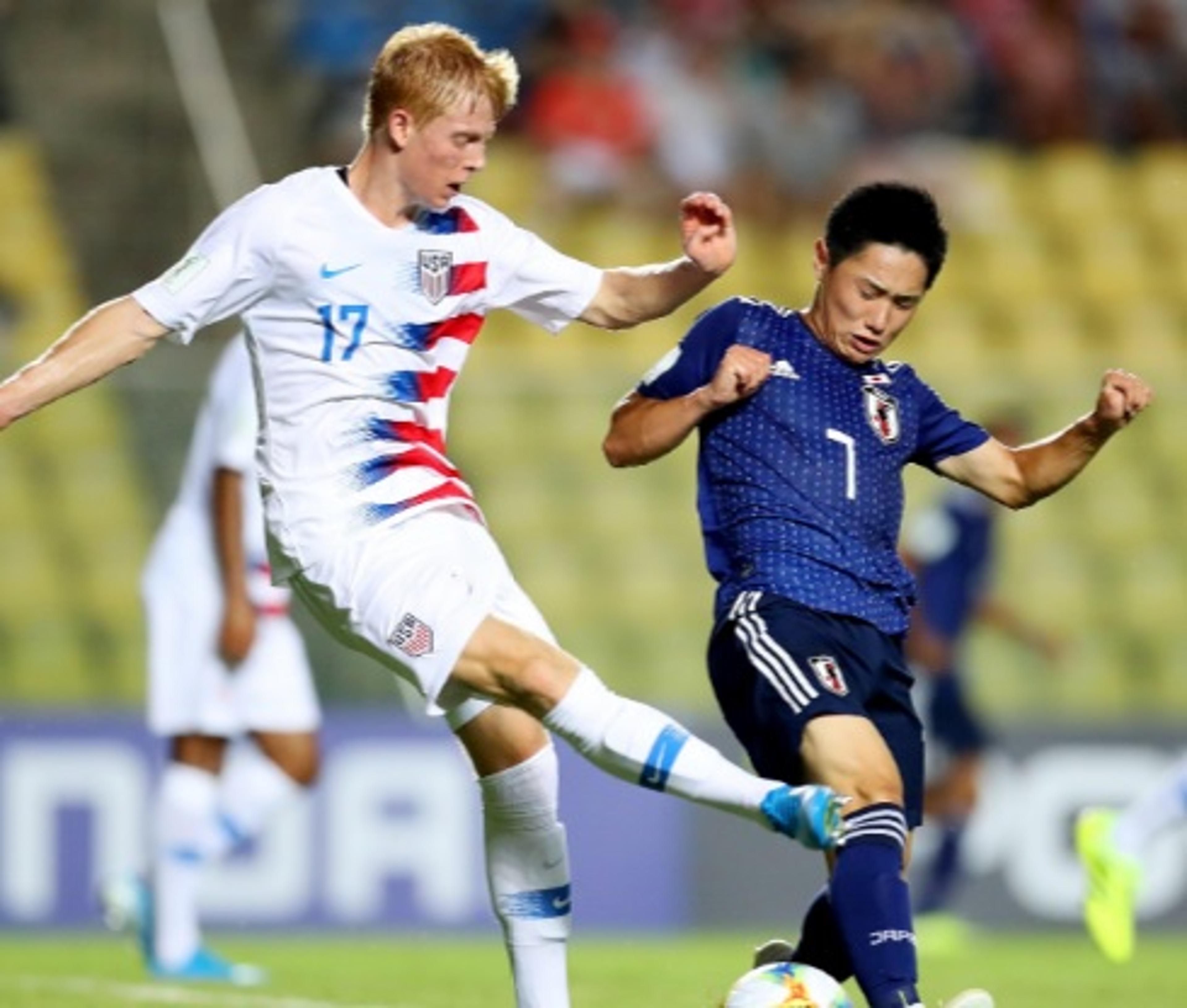 Japão pressiona no fim, mas goleiro dos Estados Unidos garante o empate