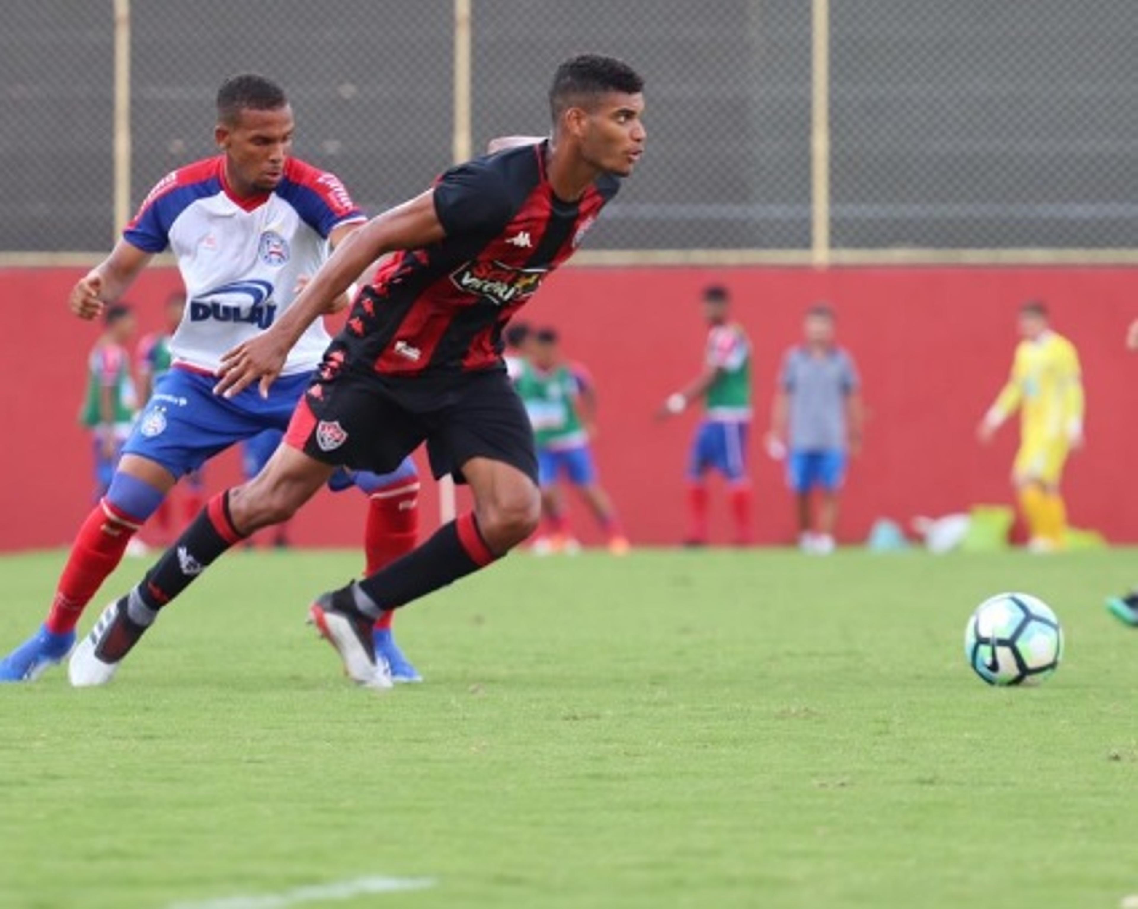 Dupla campeã da Copa do Nordeste Sub-20 celebra chance no profissional do Vitória