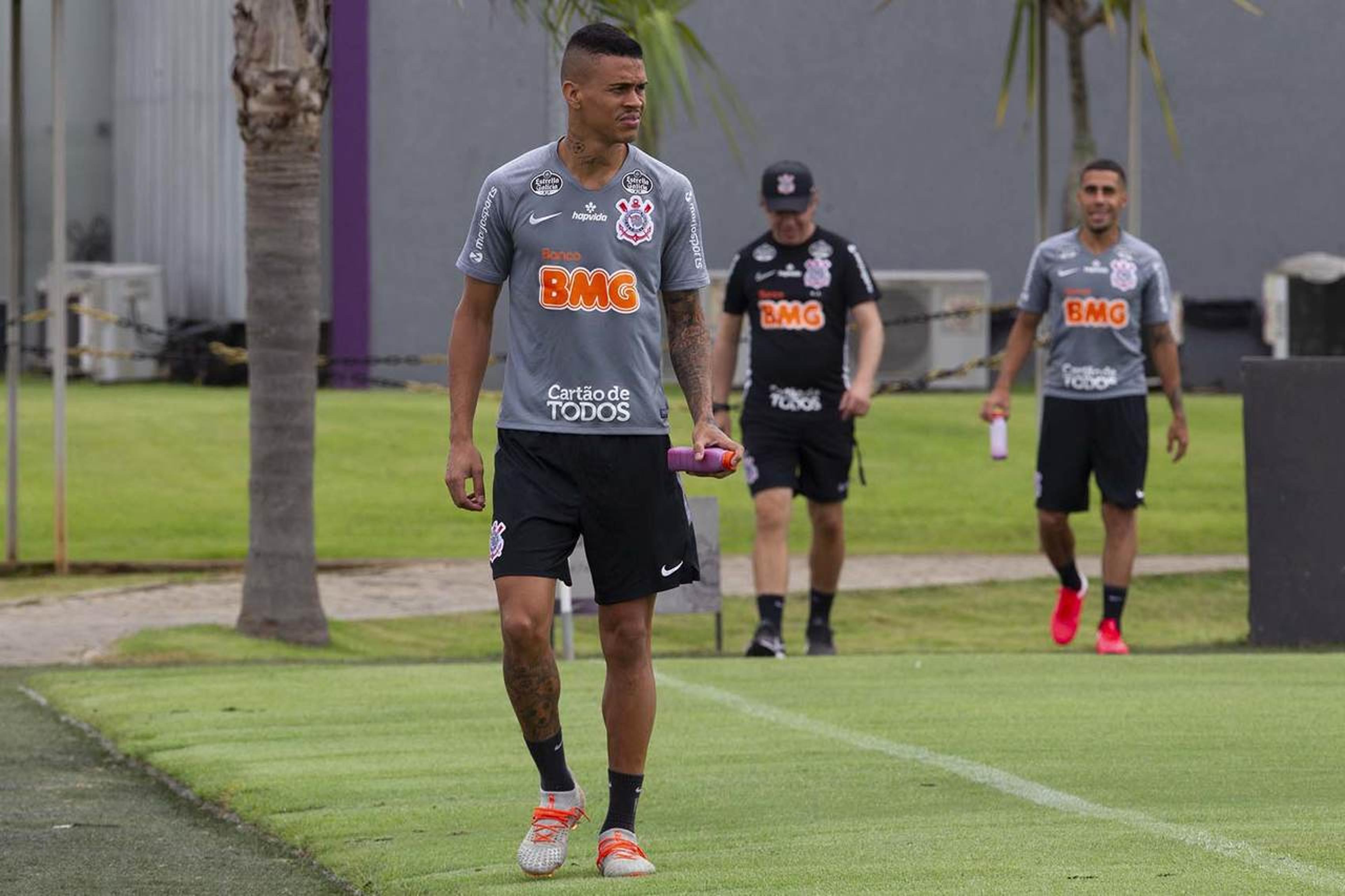 Richard é dúvida no Corinthians para jogo contra o Guarani-PAR