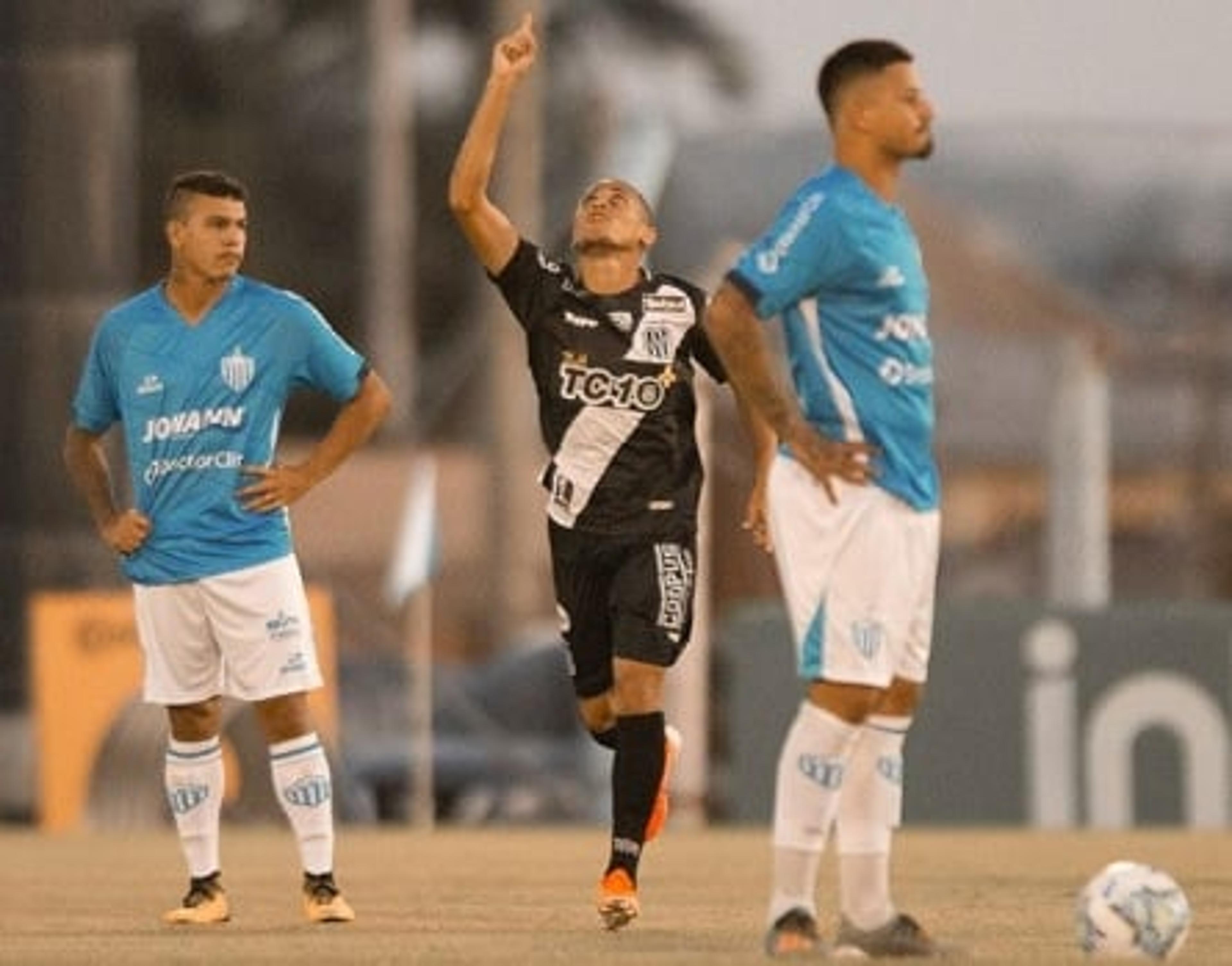 Ponte Preta toma susto, mas vence Novo Hamburgo e continua na Copa do Brasil