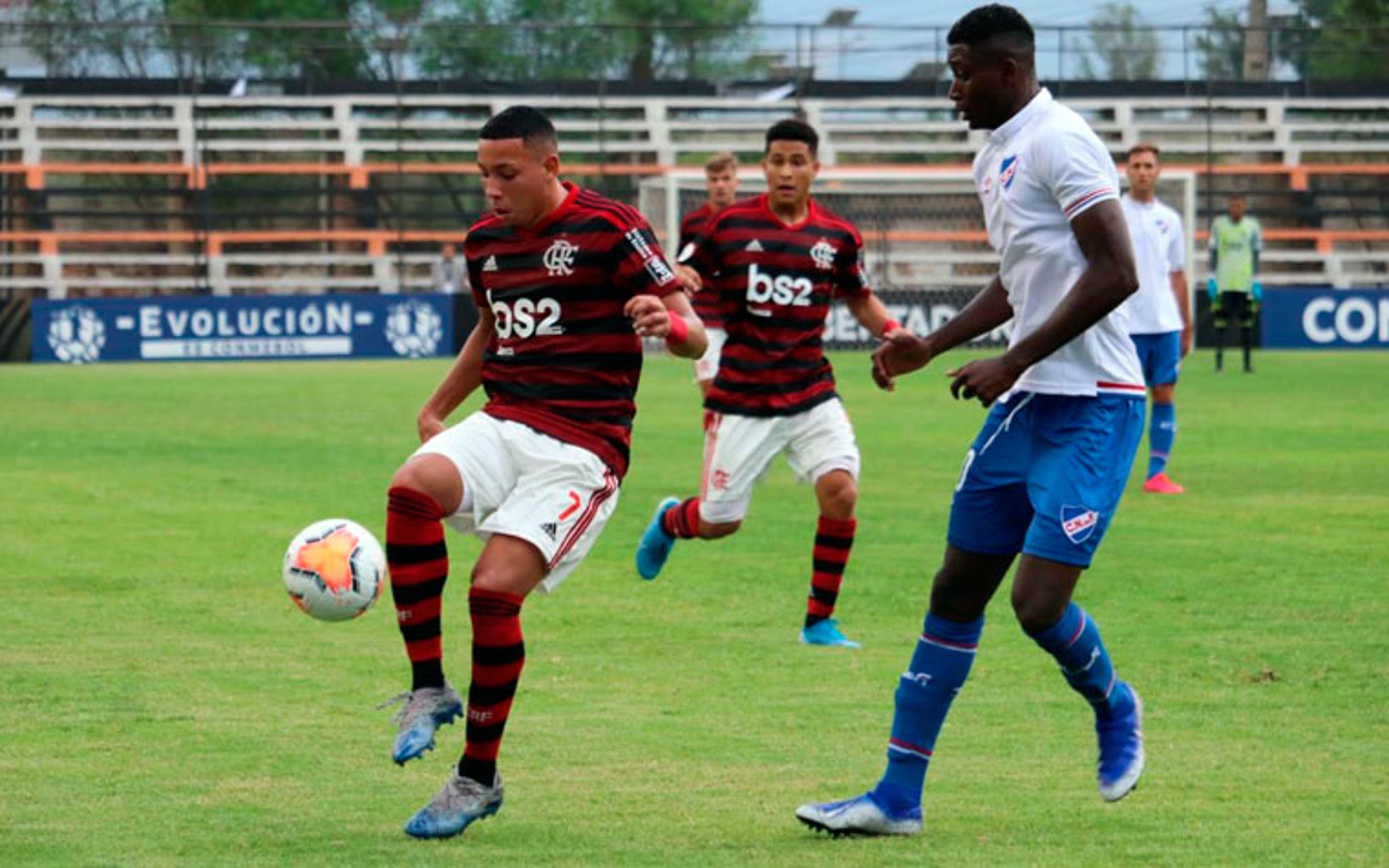 Flamengo vence Nacional-URU na estreia da Libertadores Sub-20