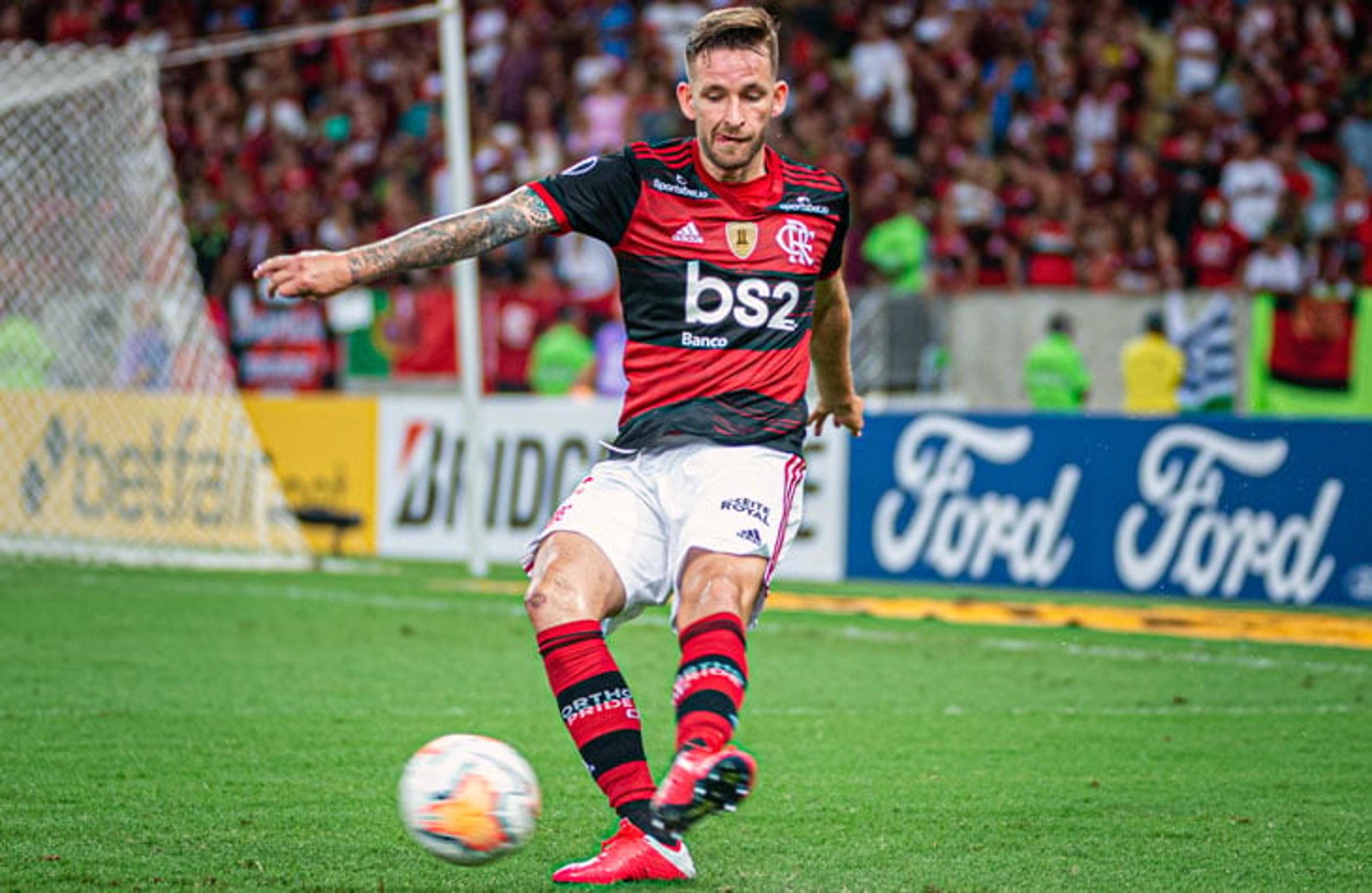 Léo Pereira realça rápida ascensão ao time titular do Flamengo: ‘Trabalhei muito firme’