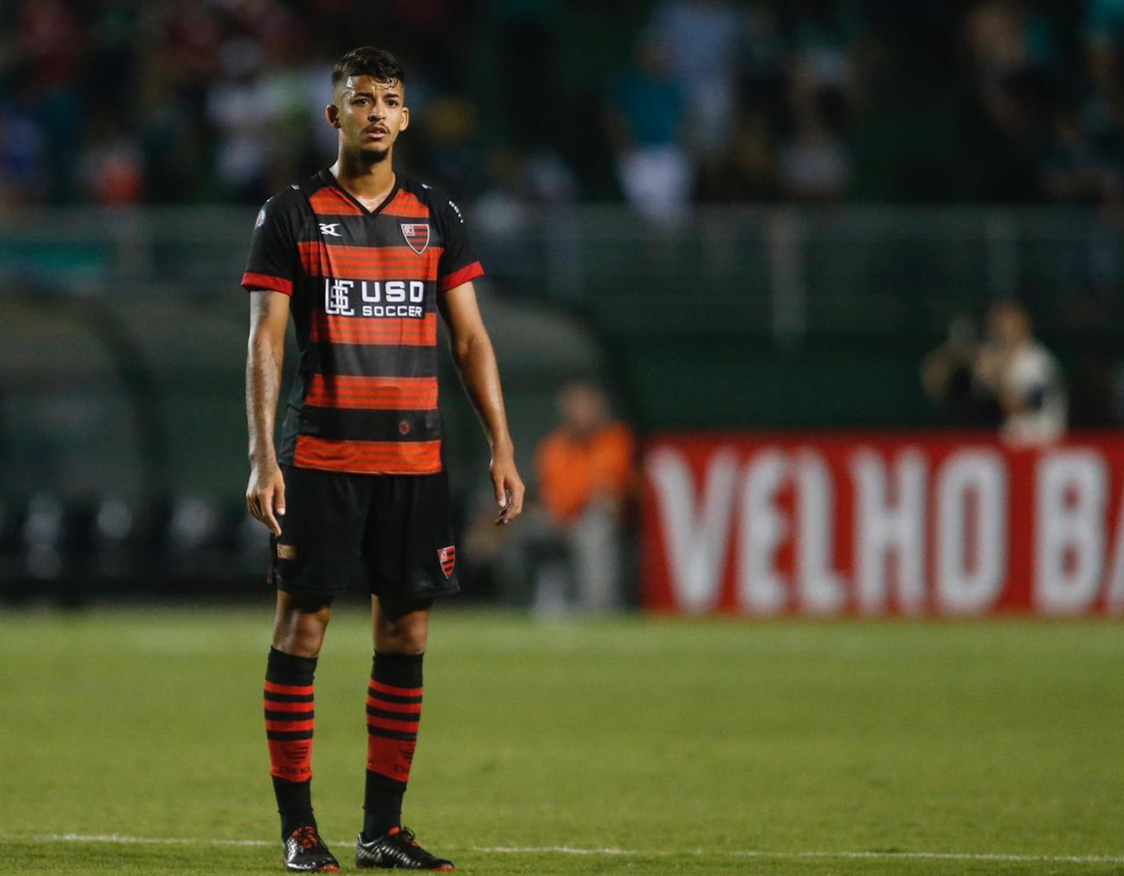 Zagueiro do Oeste comenta sobre o momento da equipe e paralisação