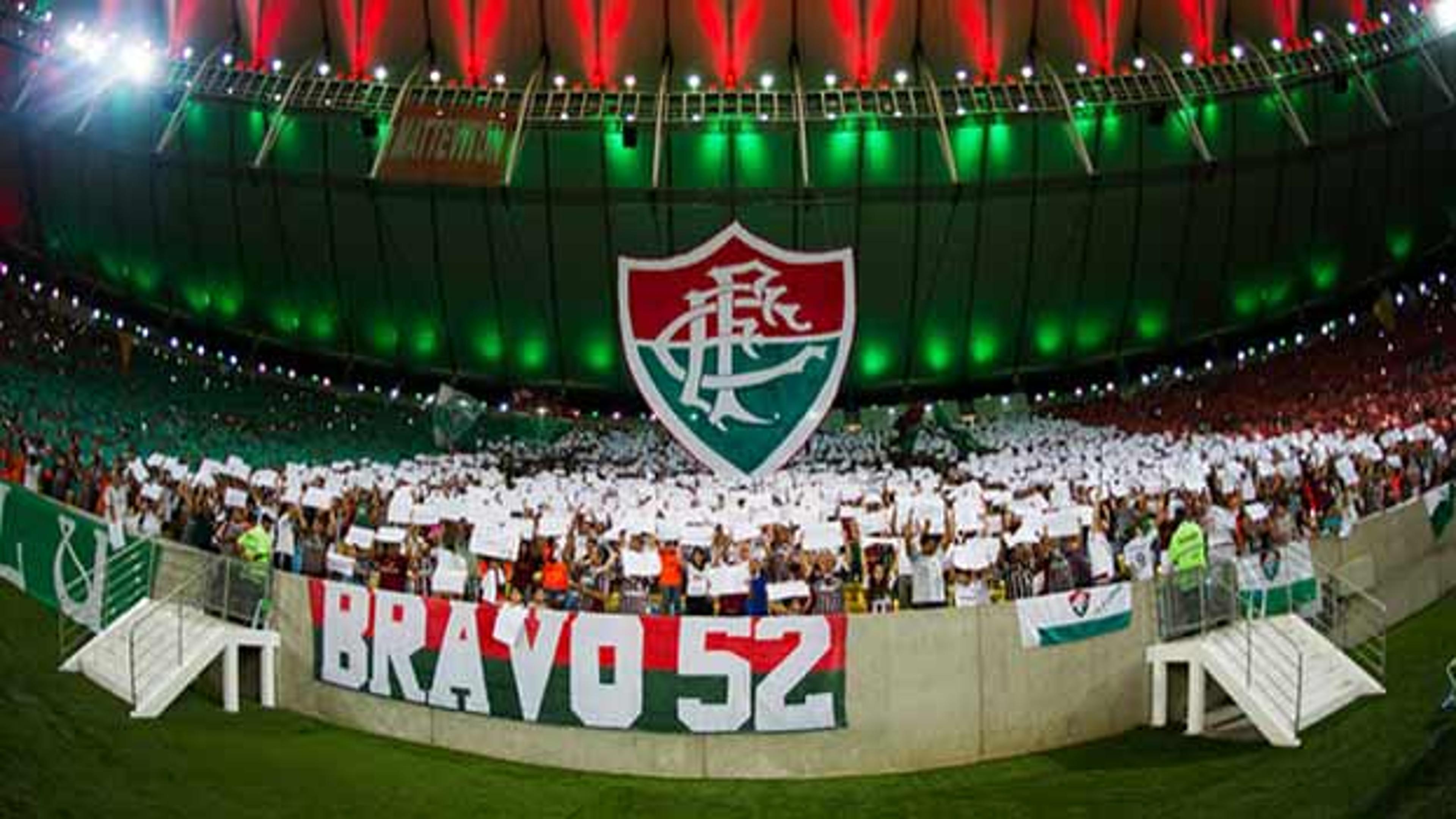 Torcida do Fluminense lota Laranjeiras para retorno de jogos com público no Maracanã