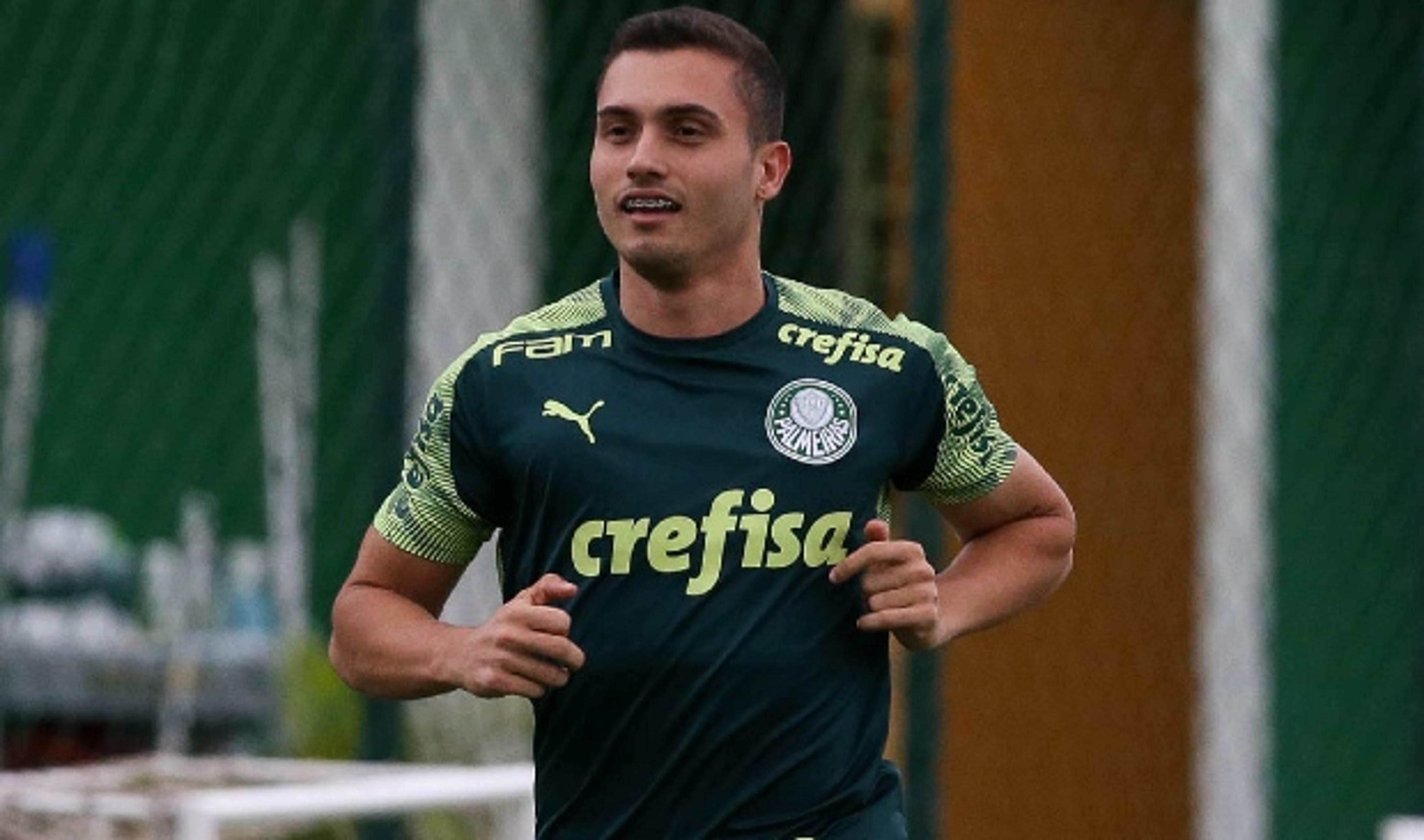 Empréstimo de Luan Silva ao Palmeiras termina, mas Vitória quer a prorrogação do vínculo