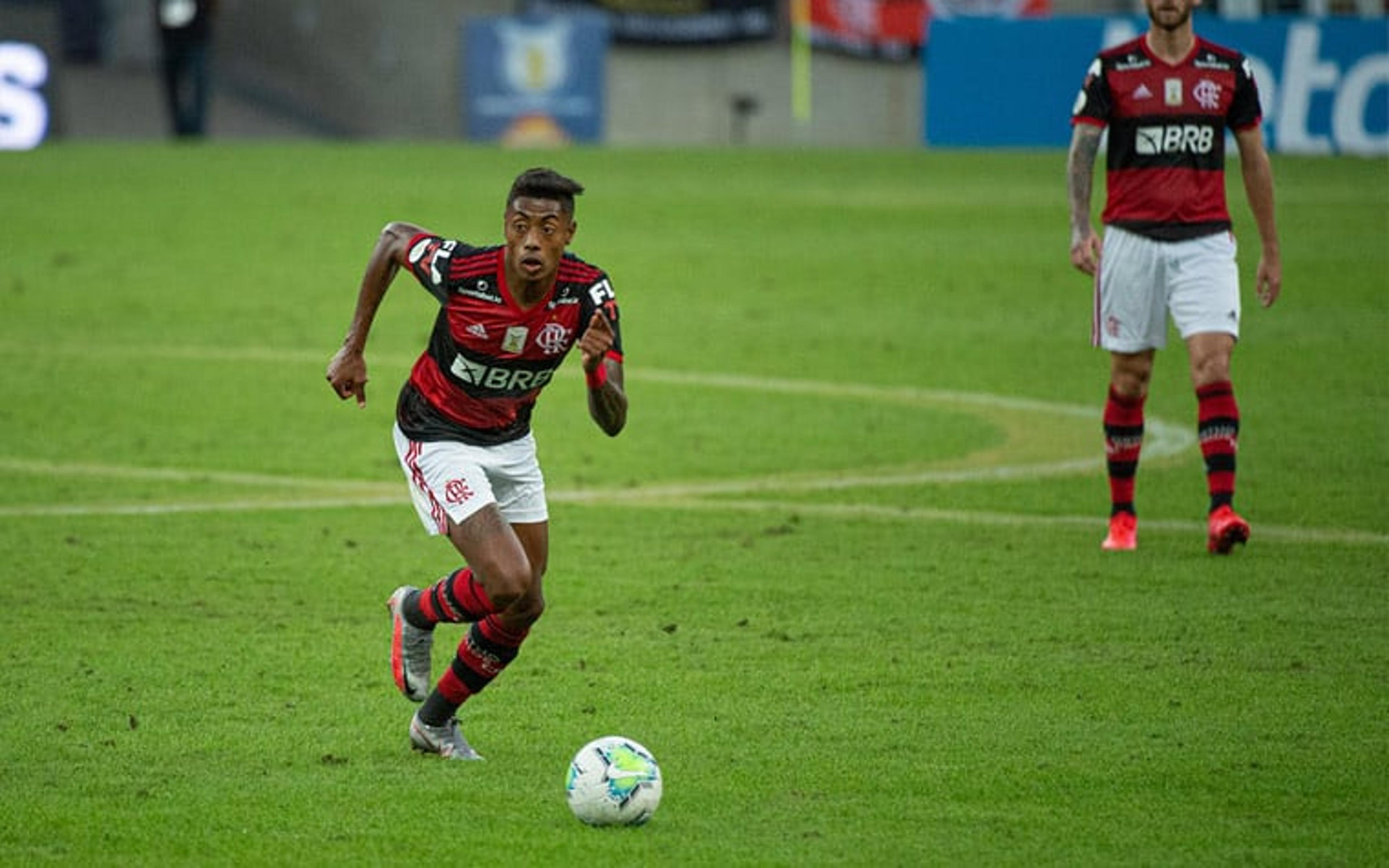 Bruno Henrique pede desculpas a Gabigol após derrota do Flamengo: ‘Escolha errada’