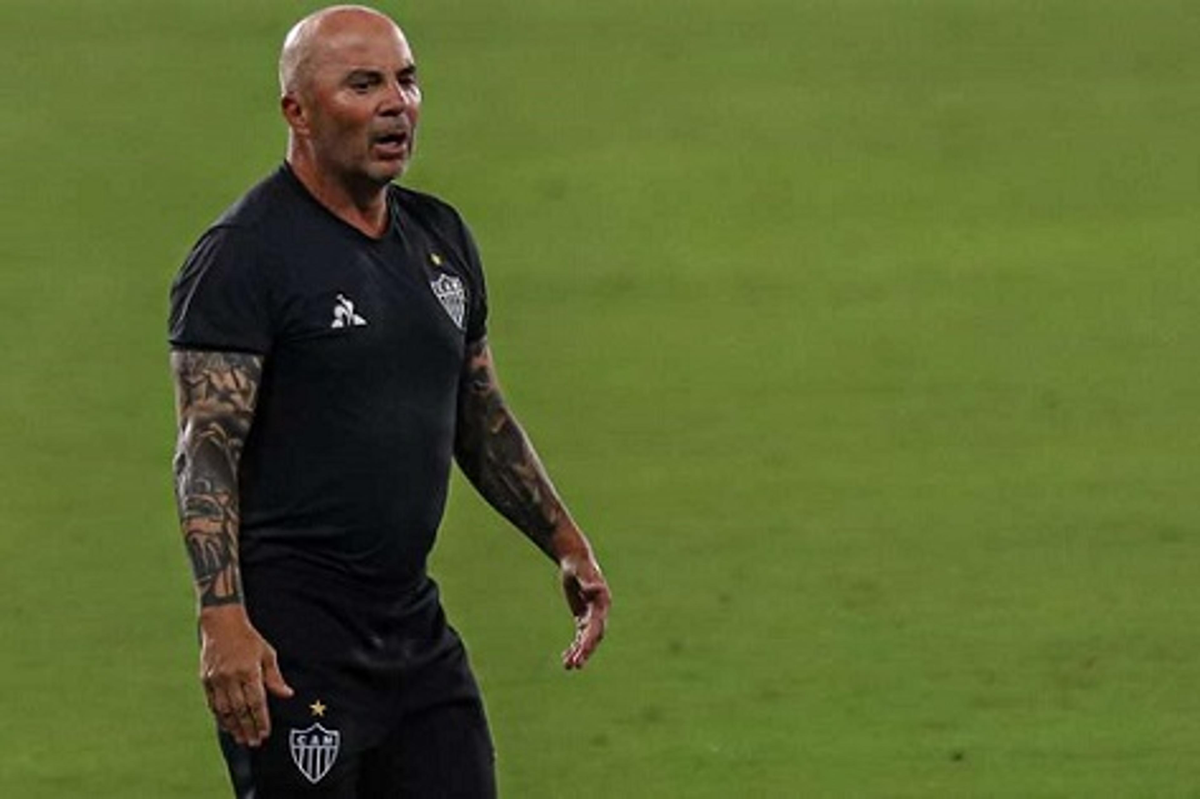 Sampaoli e mais oito pessoas no Galo testam positivo para a Covid-19