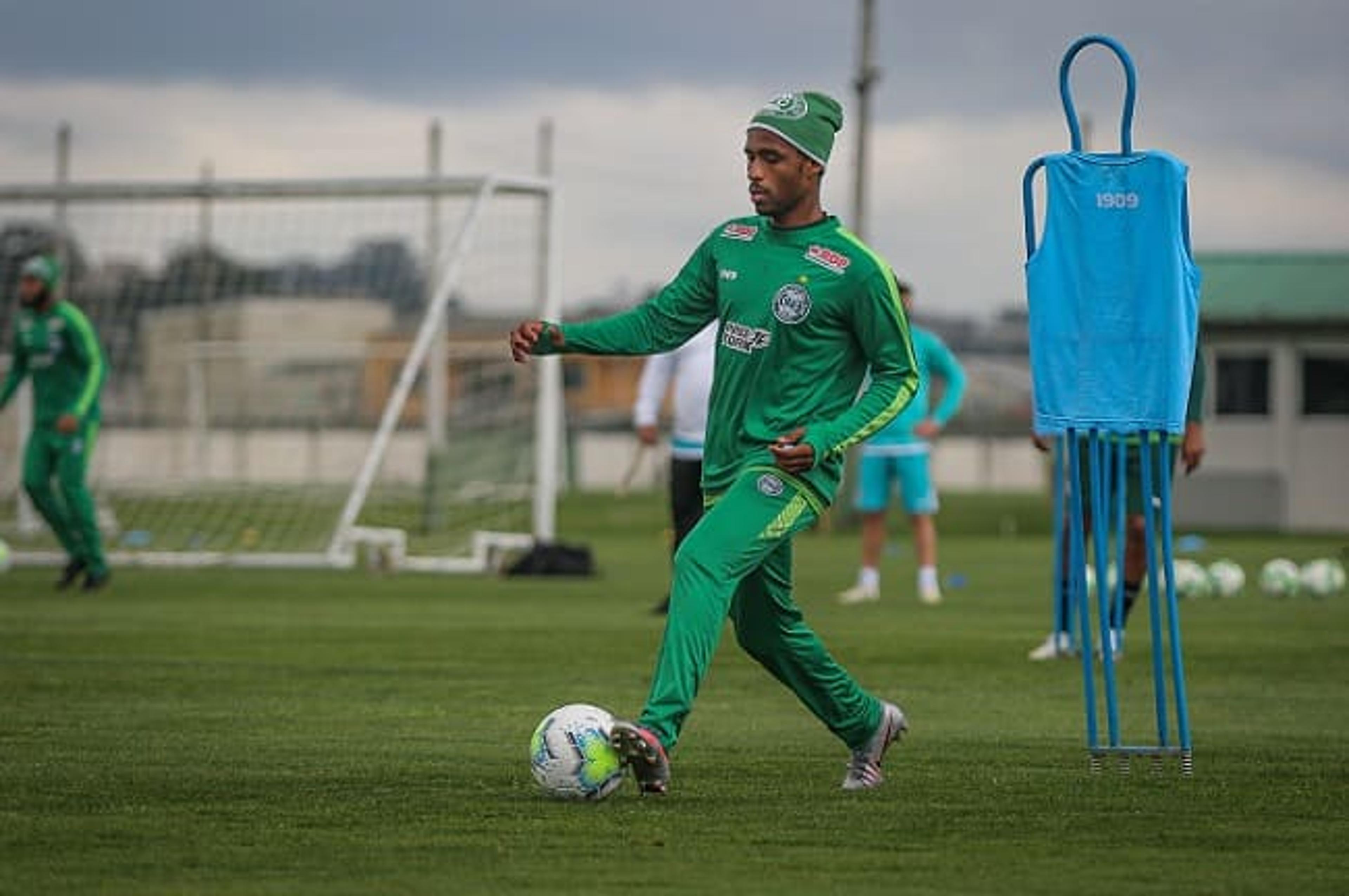 Coritiba vai com mudança para encarar o Londrina