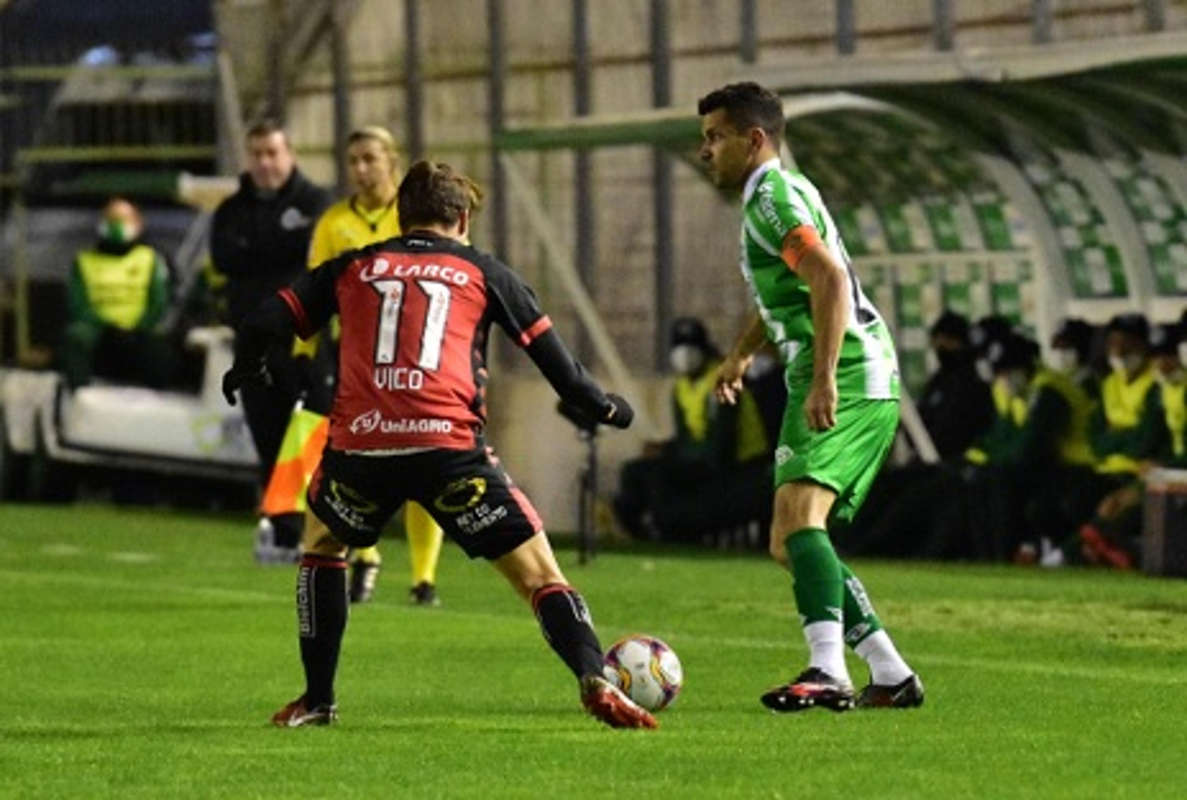 Em final de jogo emocionante, Juventude e Vitória ficam no empate em Caxias do Sul