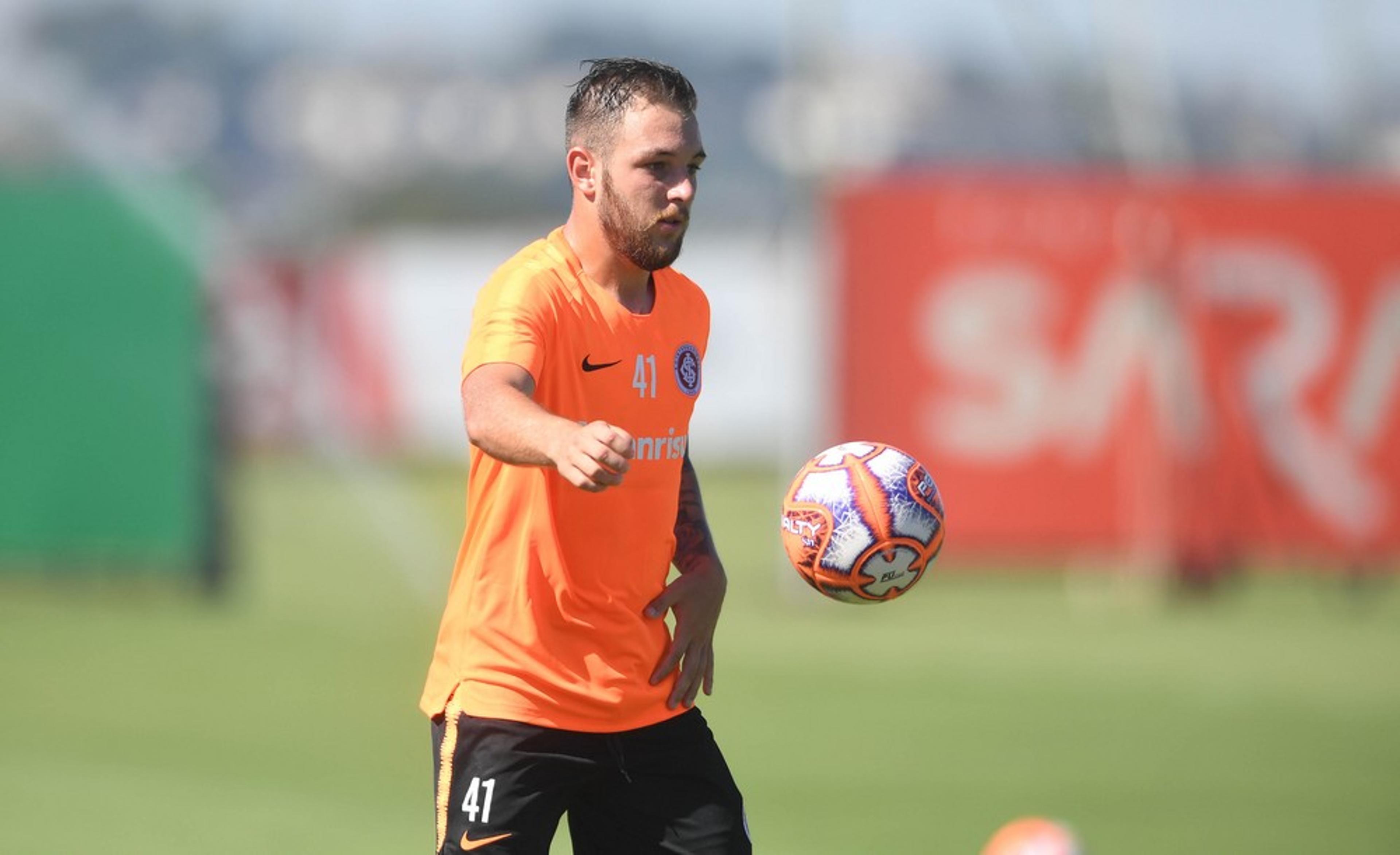 Emprestado pelo Inter, Bruno José fecha com o Brasil de Pelotas