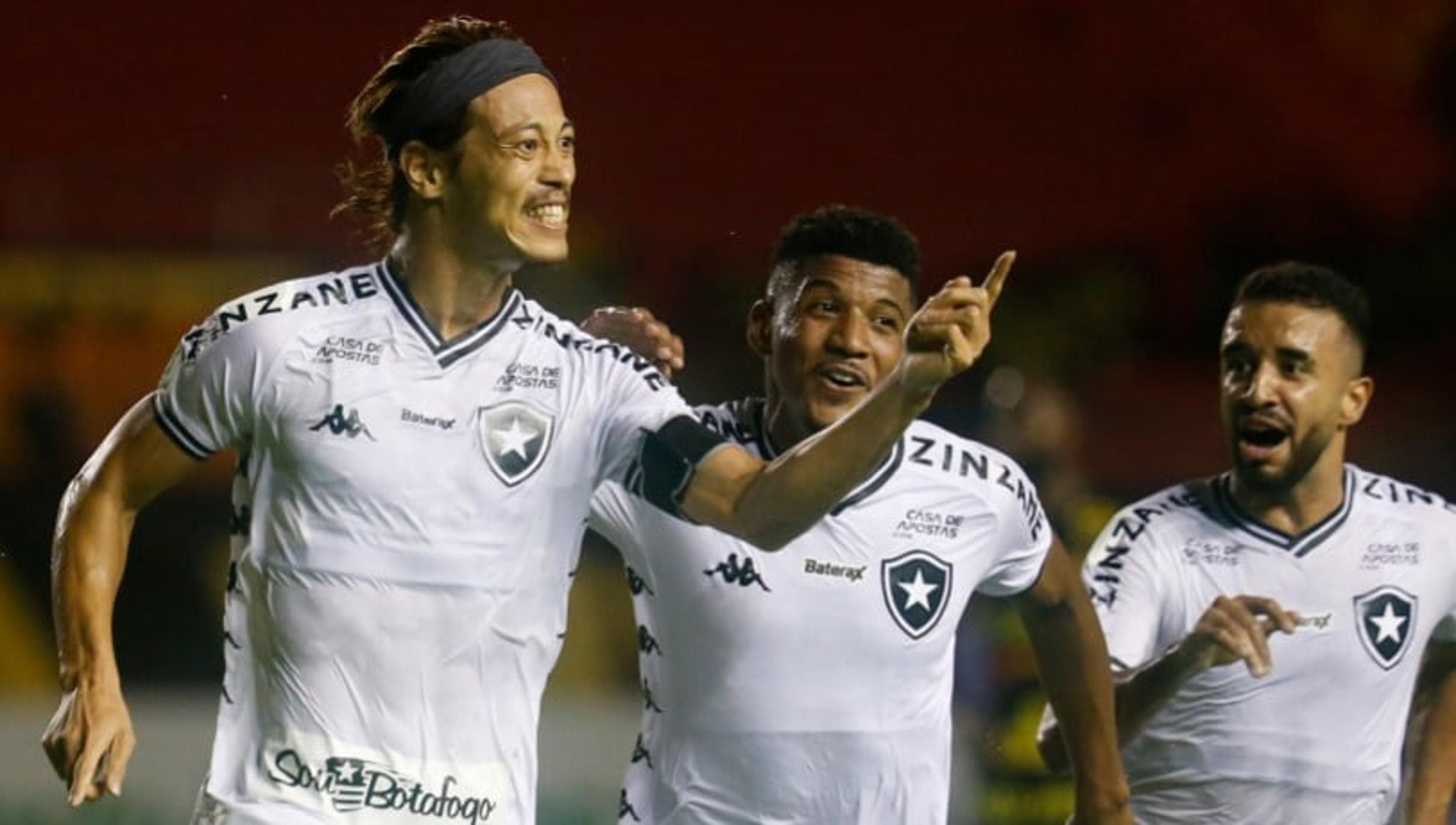 Com boa etapa inicial e sufoco no fim, Botafogo bate Sport e sai do Z4